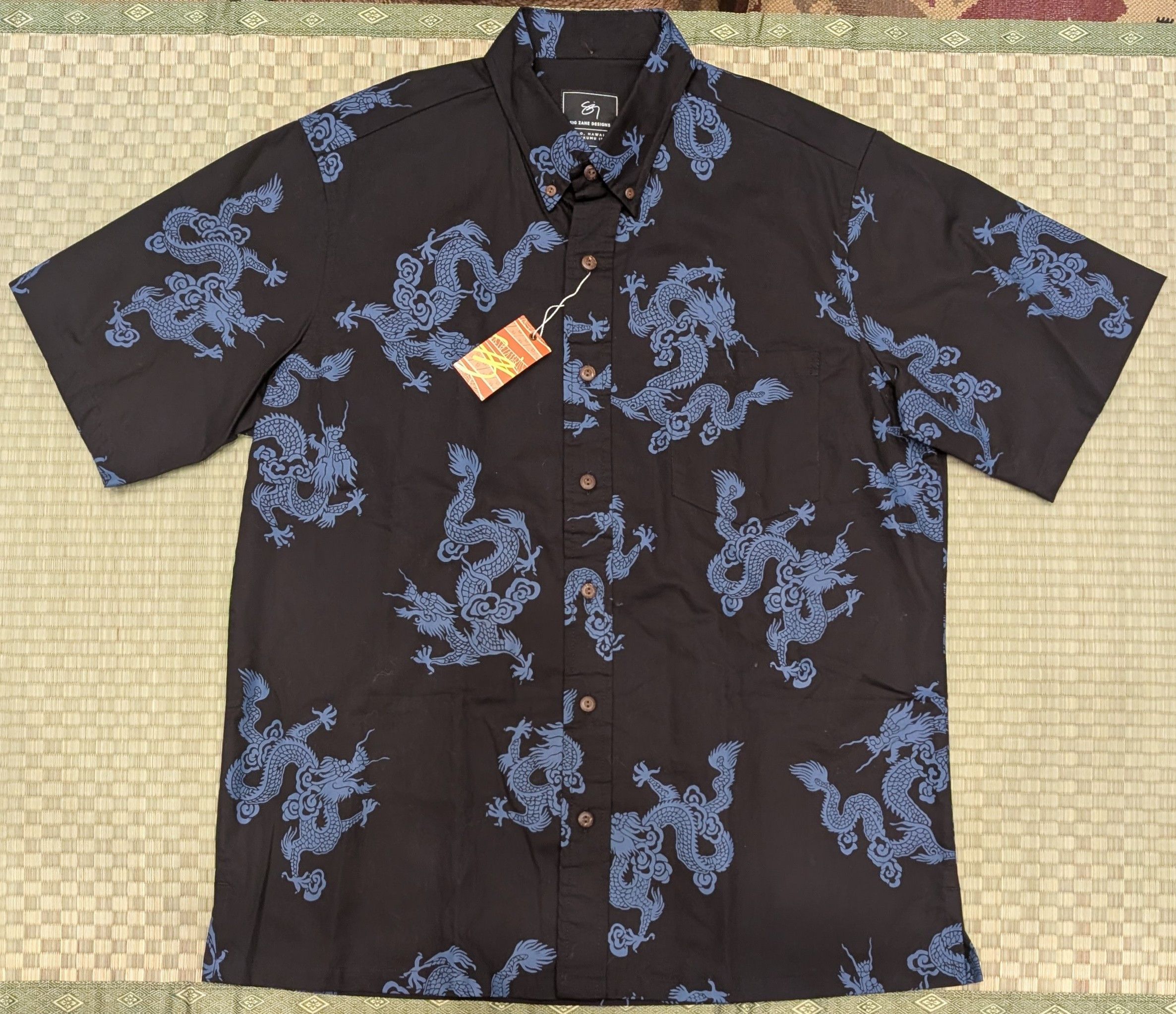 Other NWT Sig Zane 100% Cotton Dragon Pattern Hawaiian Shirt Size US L / EU 52-54 / 3 - 1 Thumbnail