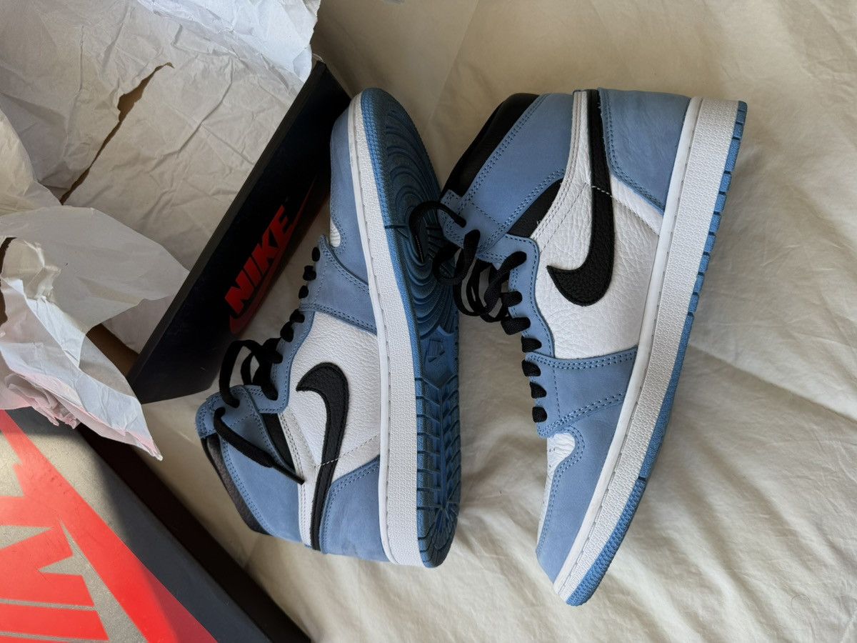 Jordan Brand Jordan 1 Retro High OG University Blue Size US 9.5 / EU 42-43 - 5 Thumbnail