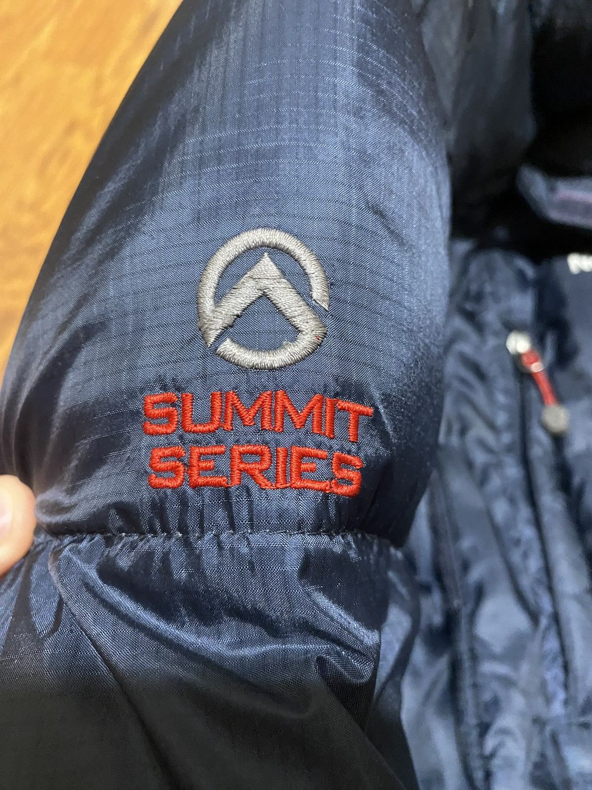 The North Face THE NORTH FACE Summit Series 700 Puffer Jacket Size US L / EU 52-54 / 3 - 8 Thumbnail