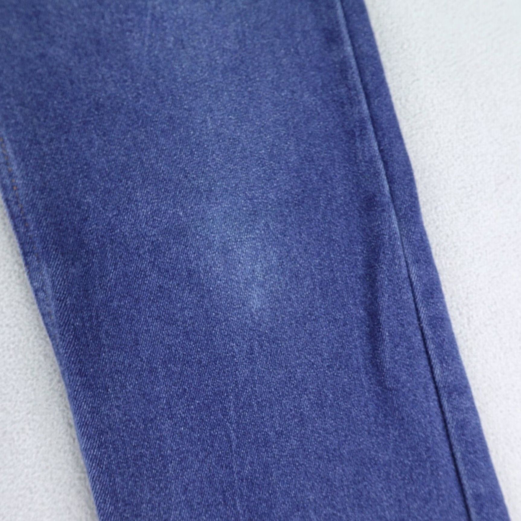 Levi's VINTAGE Levi's Jeans Mens 38x31 Blue Denim Bootcut Dark Wash 80s Pants Jeans Mens Bootcut 1980s Levi's Blue Denim Jeans Size US 35 - 4 Thumbnail