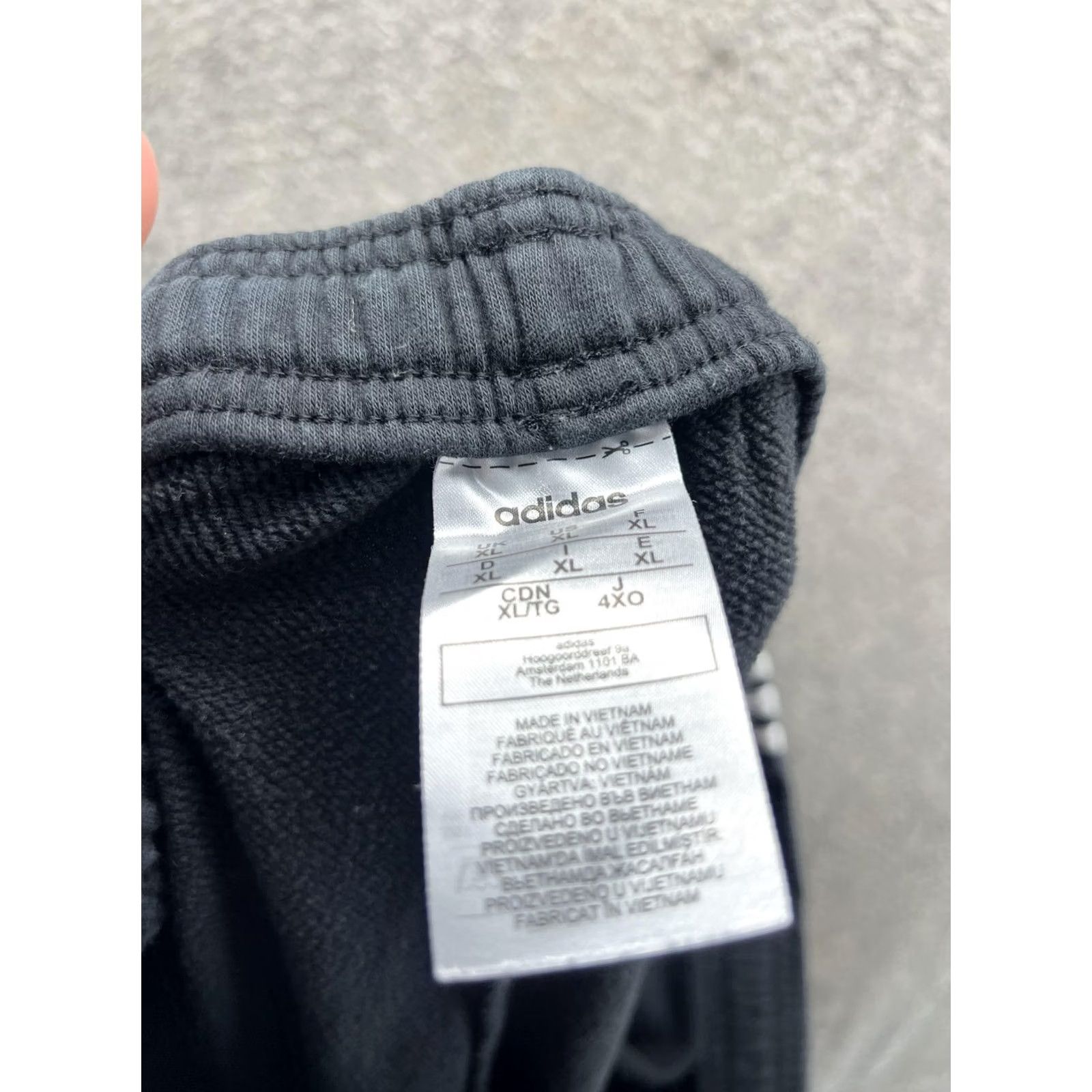 Adidas Adidas Jogger Sweatpants Mens XL Black Fleece 3 Stripe Logo Athletic Pants Size US 36 / EU 52 - 4 Thumbnail