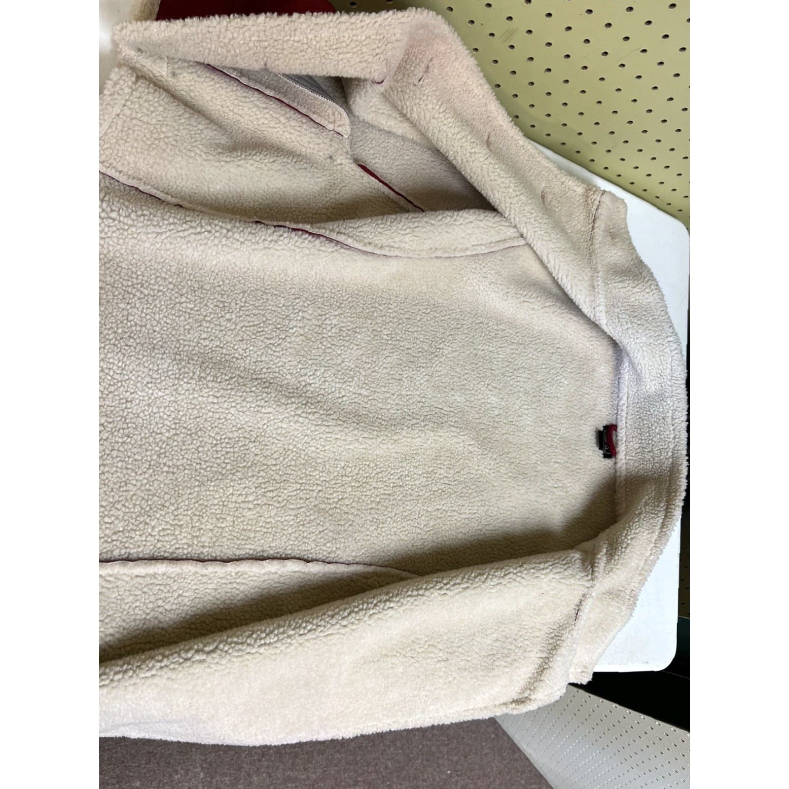 Vintage Women’s Sherpa Vest Red L Winter Button Closed Lined Faux Suede Sherpa Vintage: No Size L / US 10 / IT 46 - 6 Thumbnail