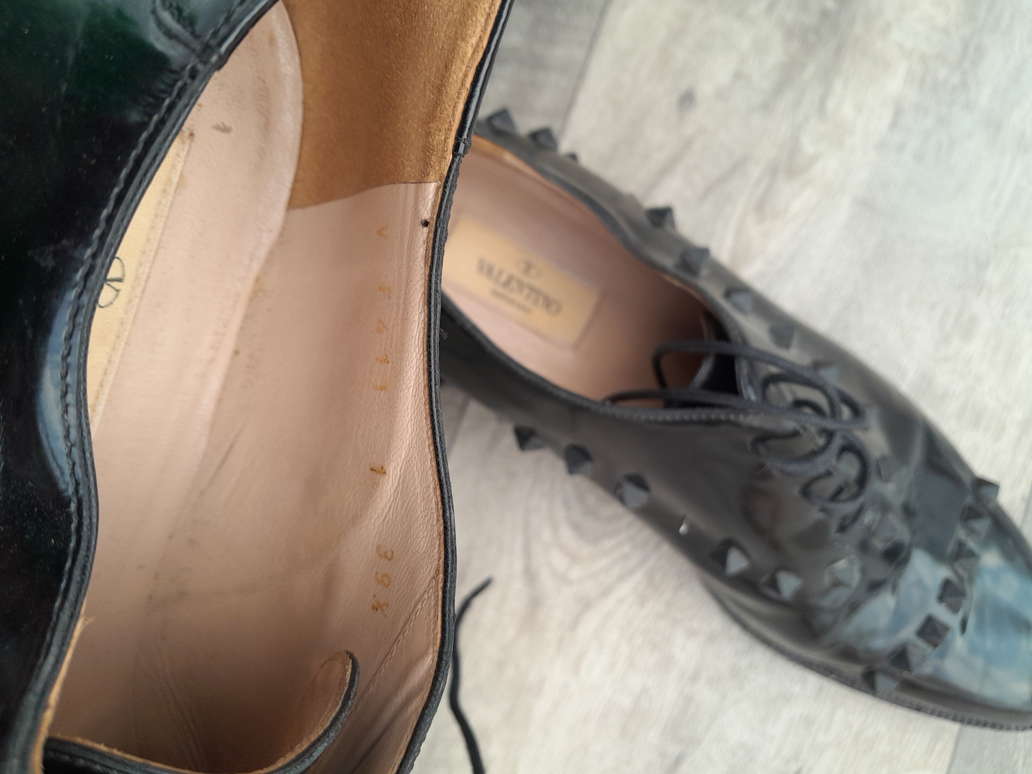 Valentino Valentino Garavani Black Leather Rockstud Lace Up Oxfords Size US 9.5 / IT 39.5 - 8 Thumbnail