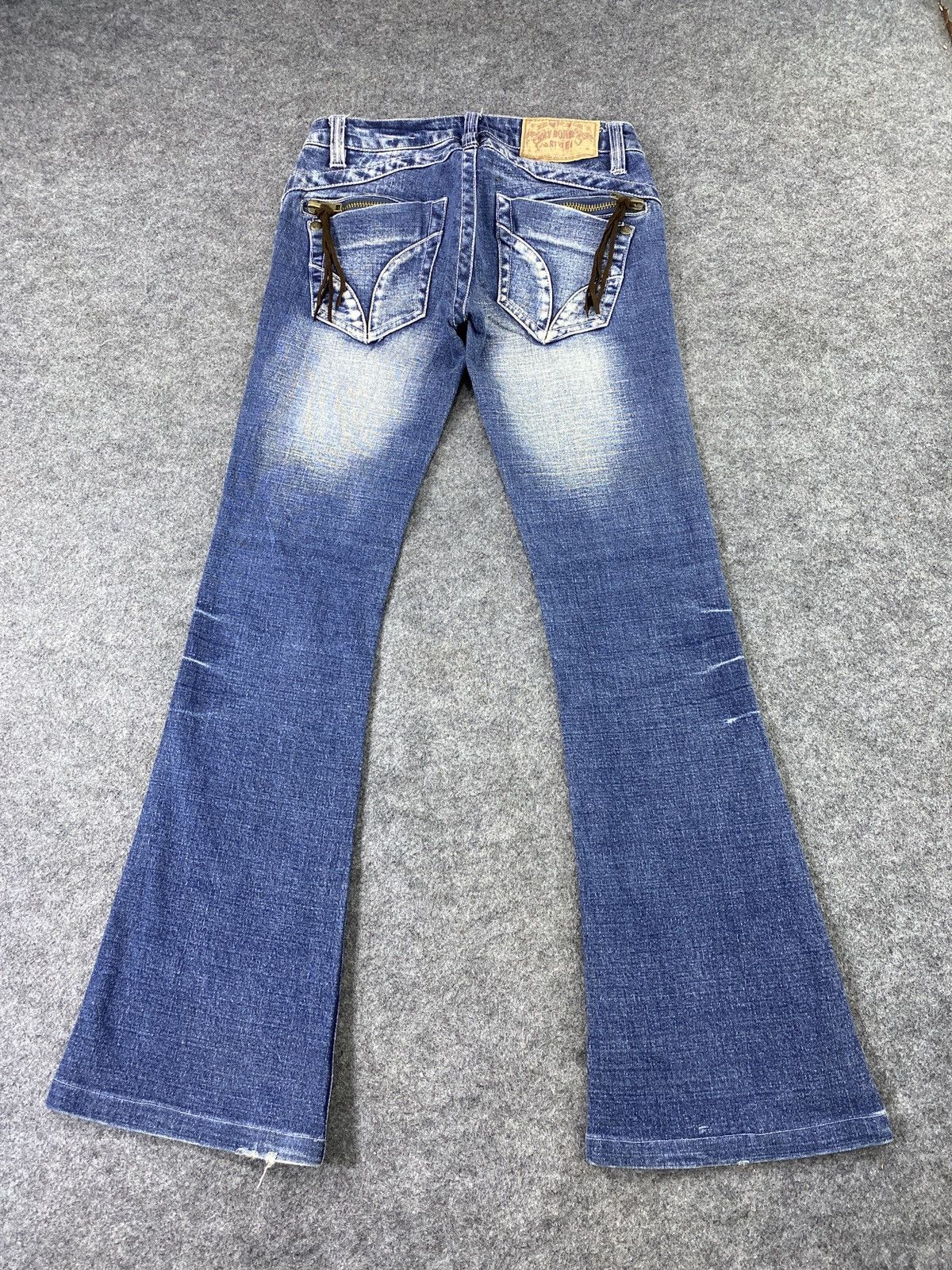 Japanese Brand × Jean Skull Button Sky Bomber Blue Wash Flare Jeans - J1061 Size 27" / US 4 / IT 40 - 5 Thumbnail