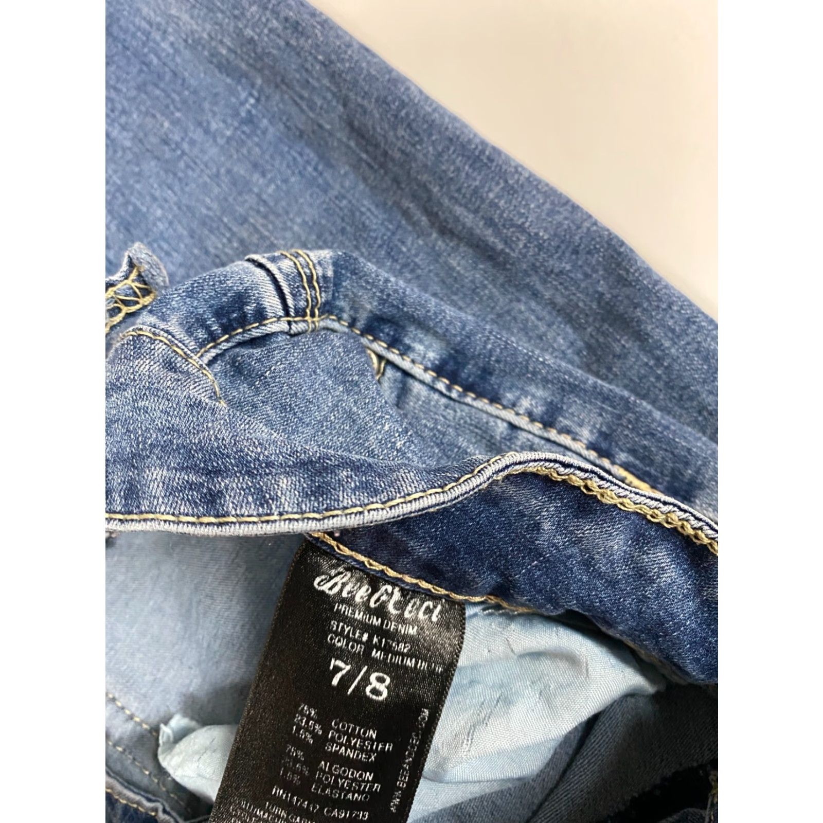 Vintage Bee Ceci Jeans women’s 8 blue skinny distressed floral Size 30" / US 8 / IT 44 - 4 Thumbnail