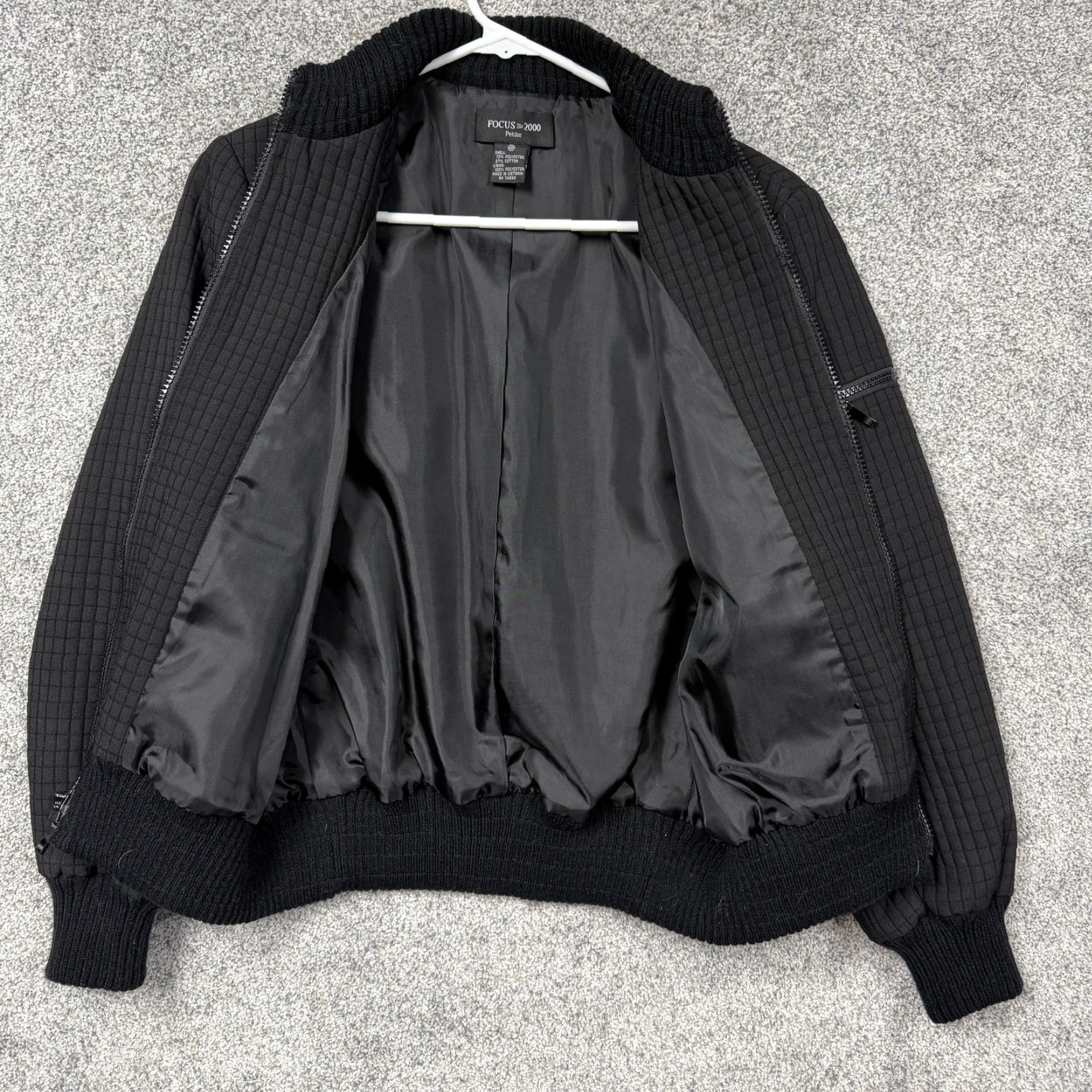 Vintage VINTAGE Focus 2000 Womens Bomber Jacket 10P Quilted Full Zip Lined Pockets Black Womens Petite 10P Bomber Jacket Girls/Mens? Size L / US 10 / IT 46 - 6 Thumbnail