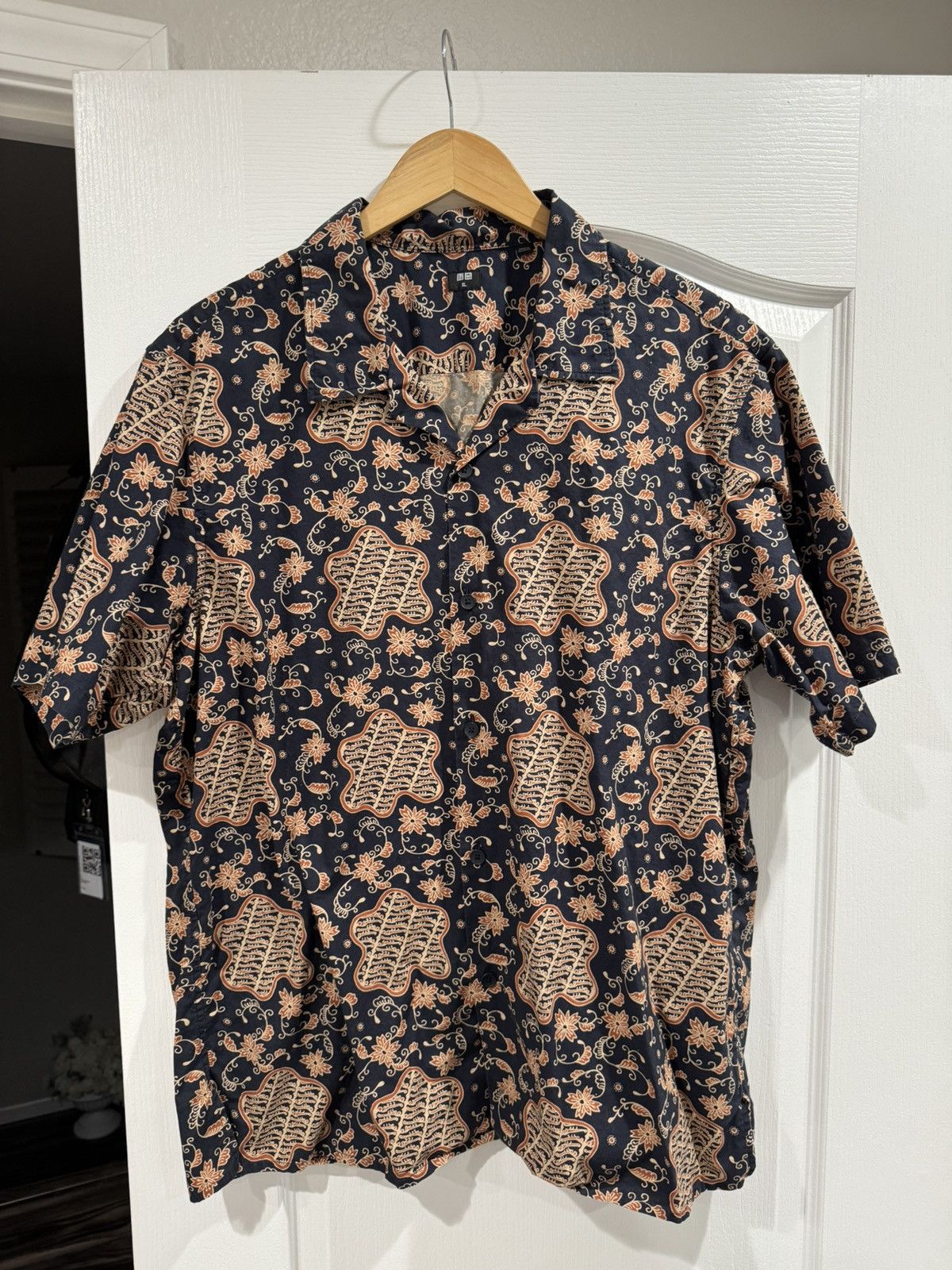 Uniqlo Uniqlo Hawaii Extra Fine Cotton Short Sleeve Shirt Size US XL / EU 56 / 4 - 1 Thumbnail