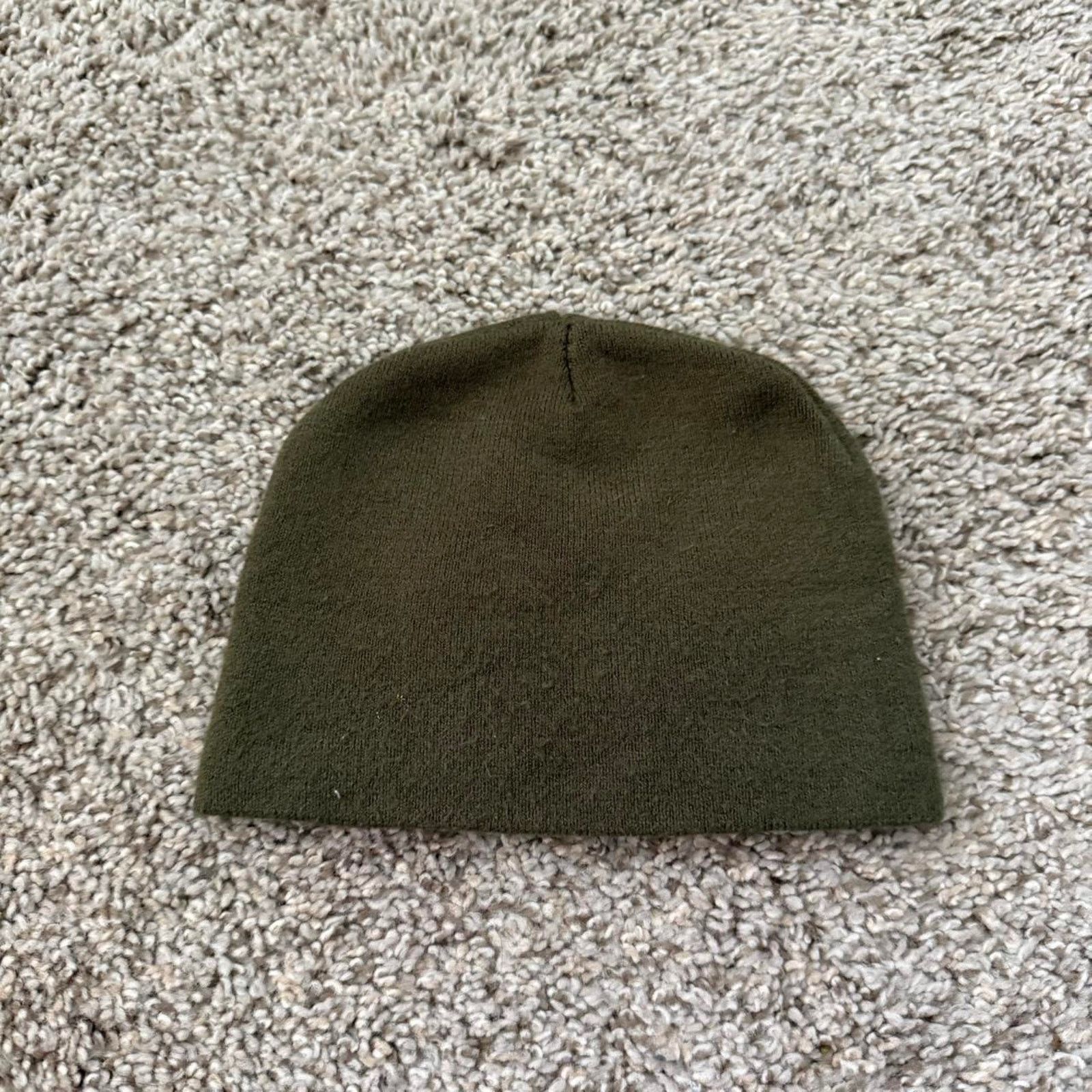 Hot Topic Hot Topic Army green star beanie Size ONE SIZE - 2 Thumbnail
