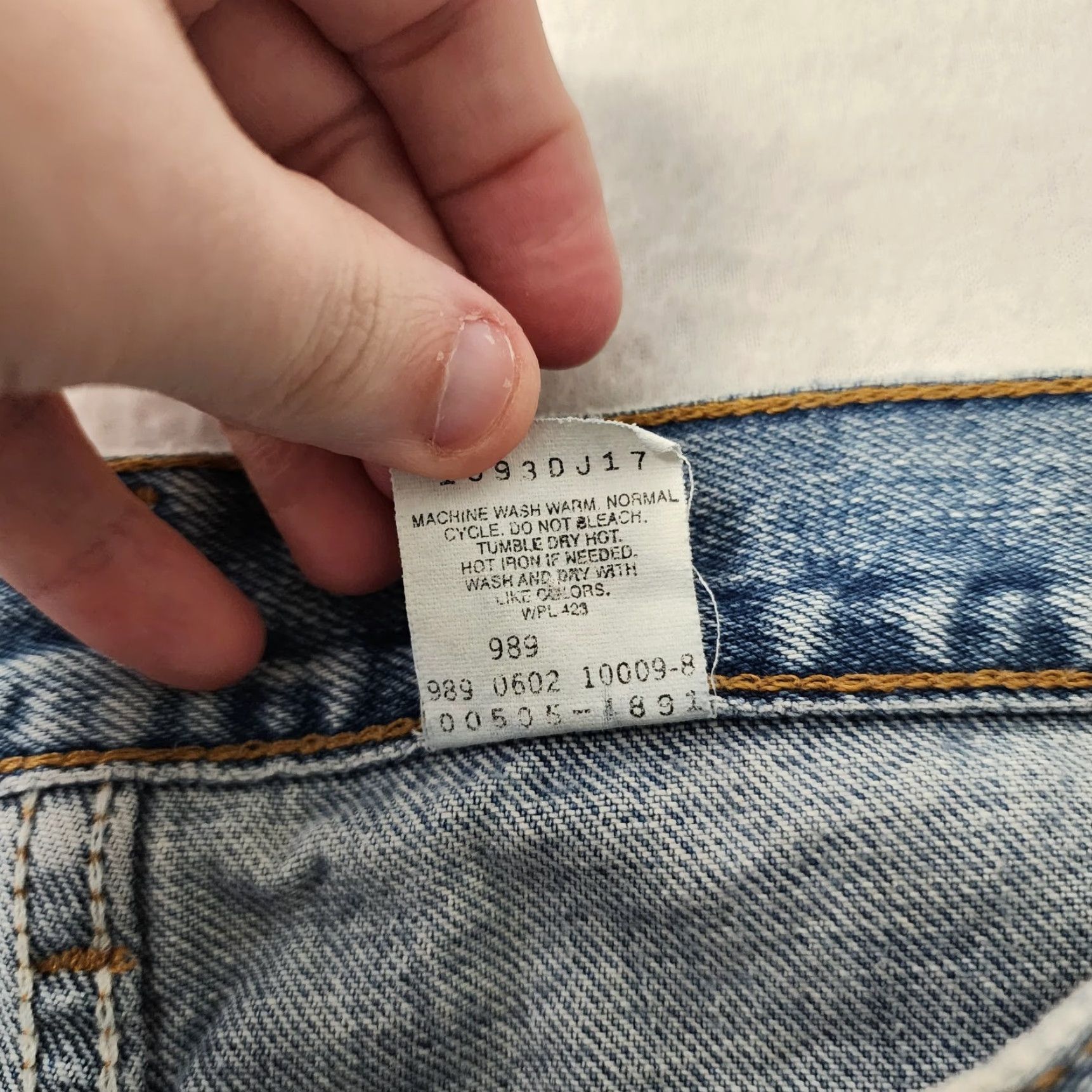 Levi's VINTAGE Levi's 505 Jeans Mens 36x31 Blue Straight Regular Workwear Distressed Grunge 90s Mens Jeans Regular Fit Blue 505 Levi's Size US 36 / EU 52 - 4 Thumbnail
