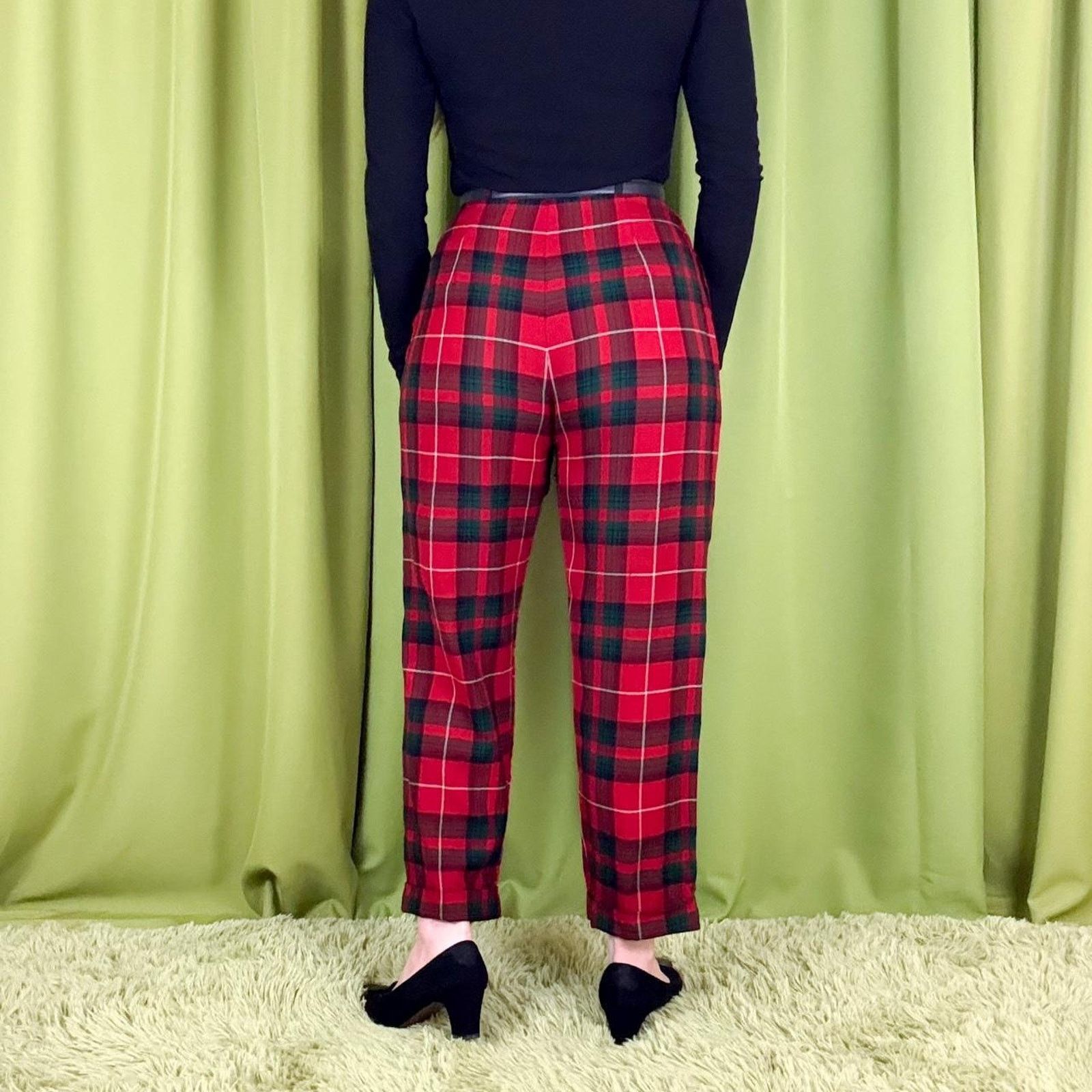 Vintage 60s Vintage Red and Black Plaid Wool Pleated Trouser Pants Size 24" / US 00 / IT 34 - 3 Thumbnail