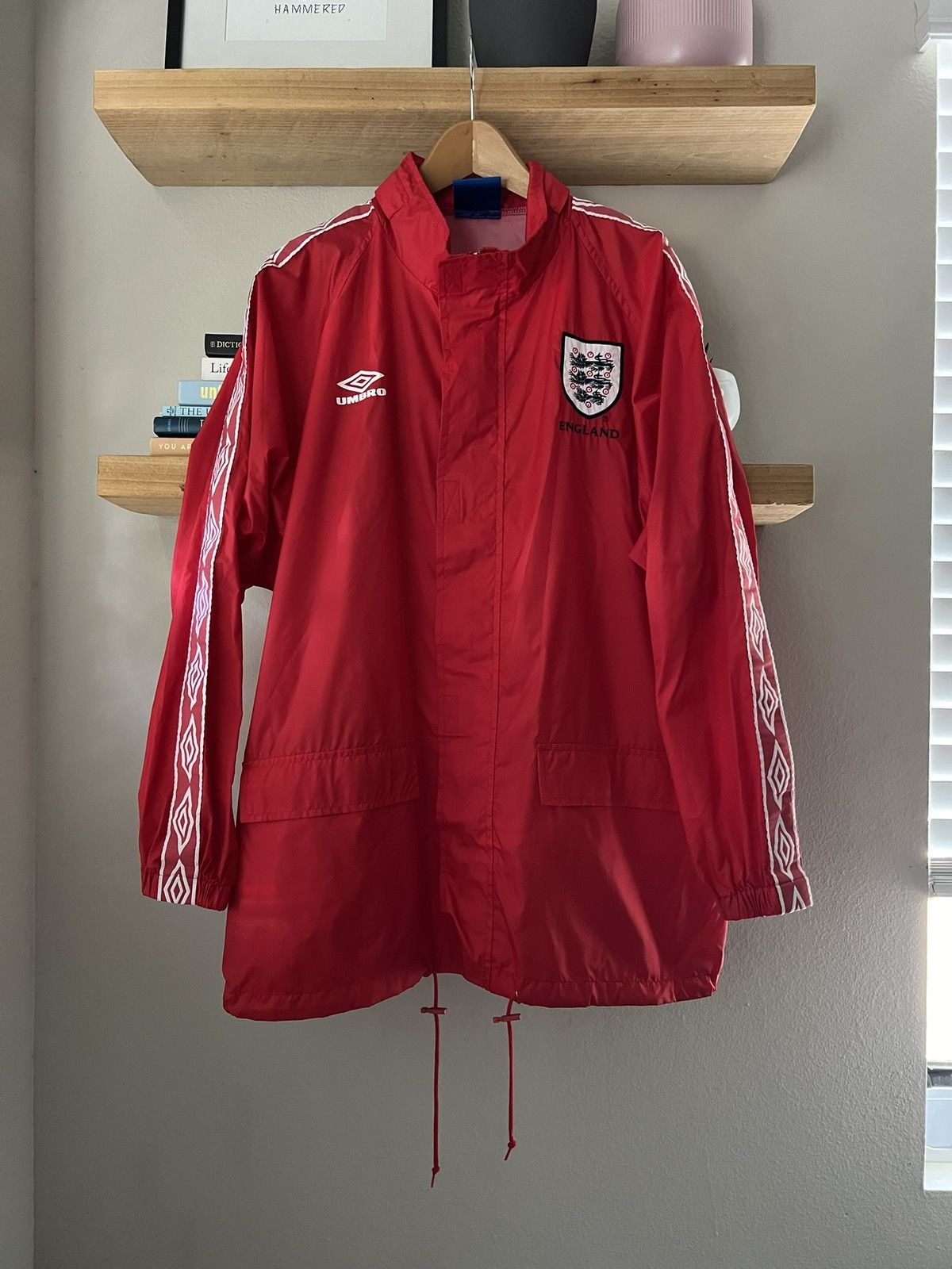 Umbro Soccer jacket/raincoat vintage rare England size L Size US L / EU 52-54 / 3 - 1 Thumbnail