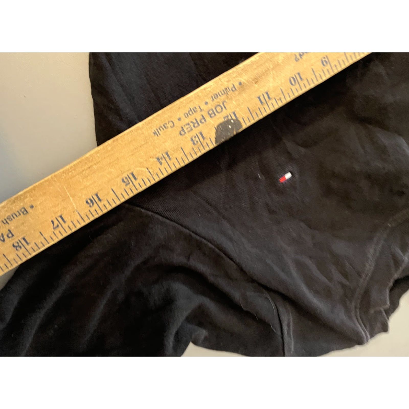 Tommy Hilfiger Tommy Hilfiger T Shirt Medium Black Solid Long Sleeve Round Neck Tee Womens Size M / US 6-8 / IT 42-44 - 5 Thumbnail