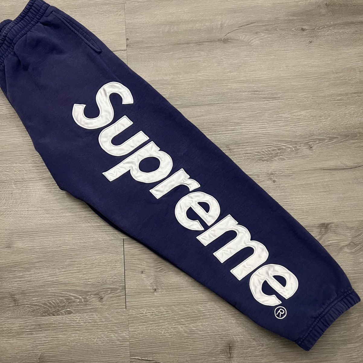 Supreme Supreme Satin Appliqué Logo Sweatpants FW23 Size US 32 / EU 48 - 13 Thumbnail