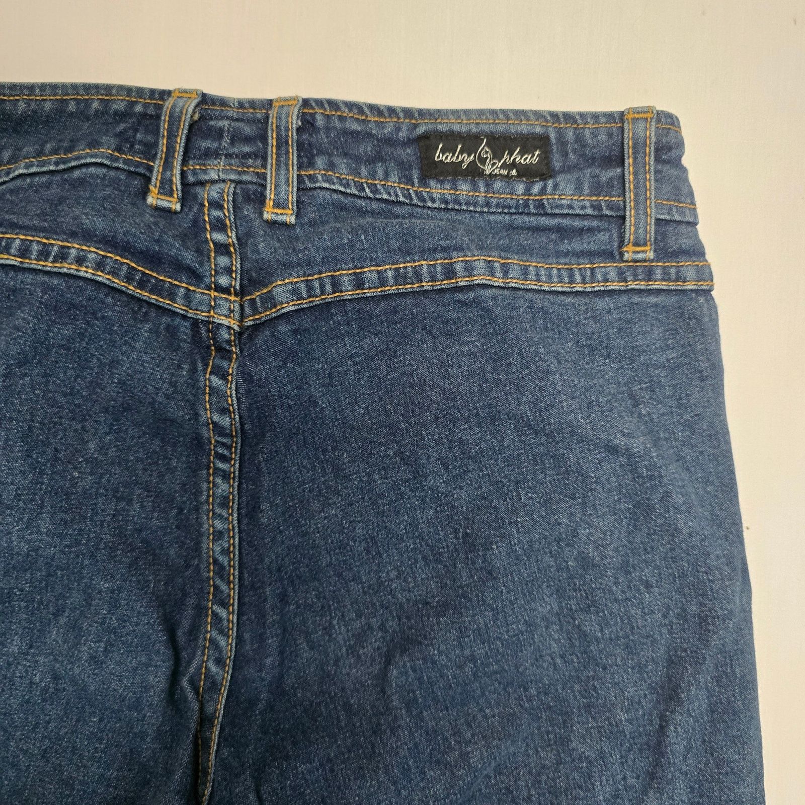 Vintage Vintage Baby Phat Jeans 5 Medium Wash Denim Rhinestone Y2K Size 27" / US 4 / IT 40 - 7 Thumbnail