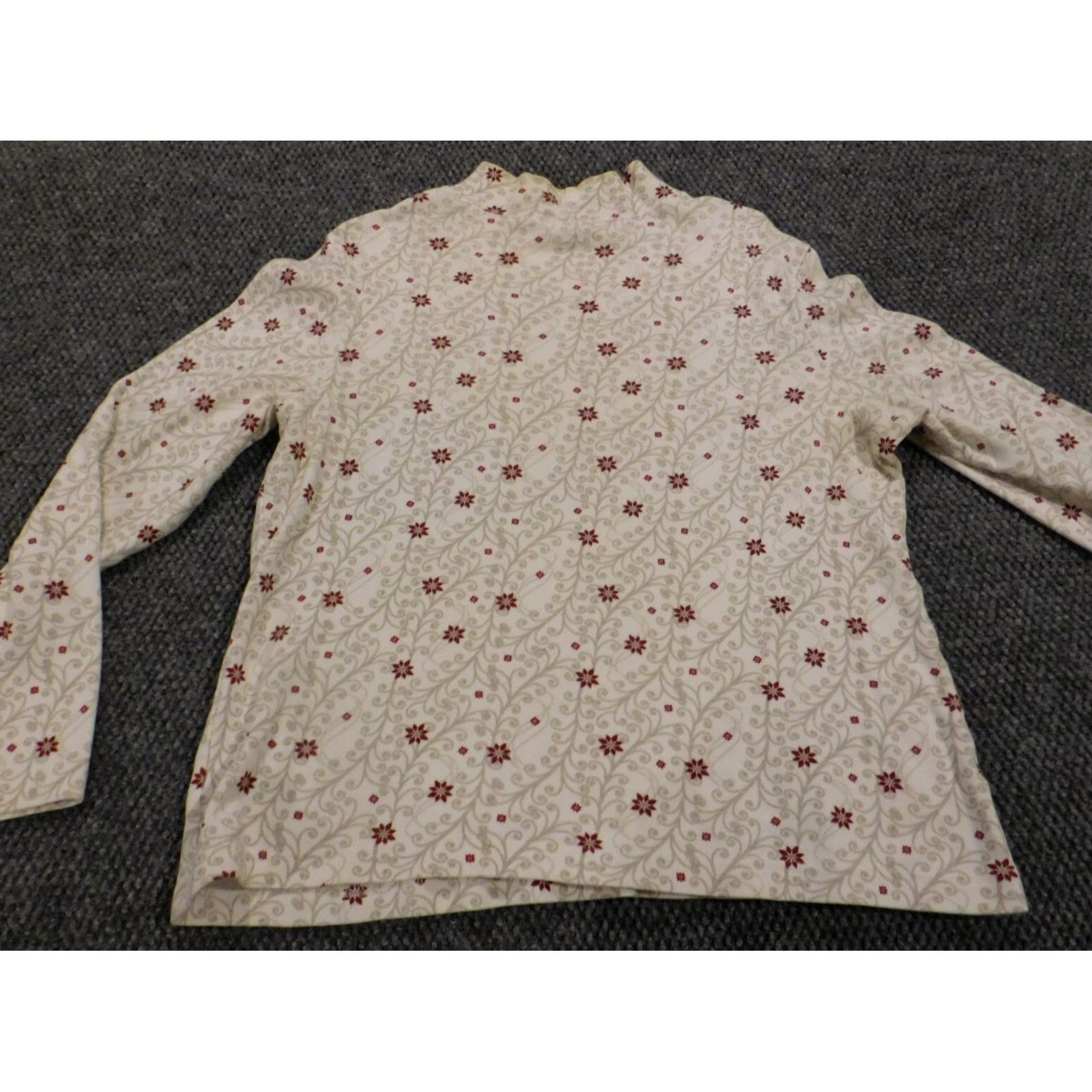 Croft & Barrow Croft & Barrow Blouse Womens Petite Large Gray Floral Stretch Crew Neck Pullover Casual Cotton Rayon Button Long Sleeve Regular Size L / US 10 / IT 46 - 7 Thumbnail