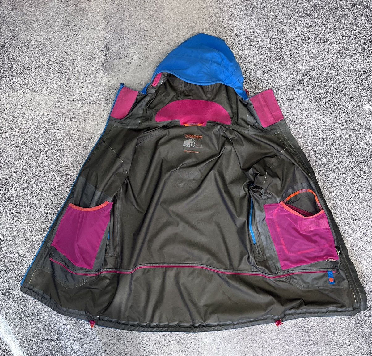 Mammut Mammut Eiger Extreme Mittellegi Jacket Gore Tex Pro Shell3L Size L / US 10 / IT 46 - 13 Thumbnail
