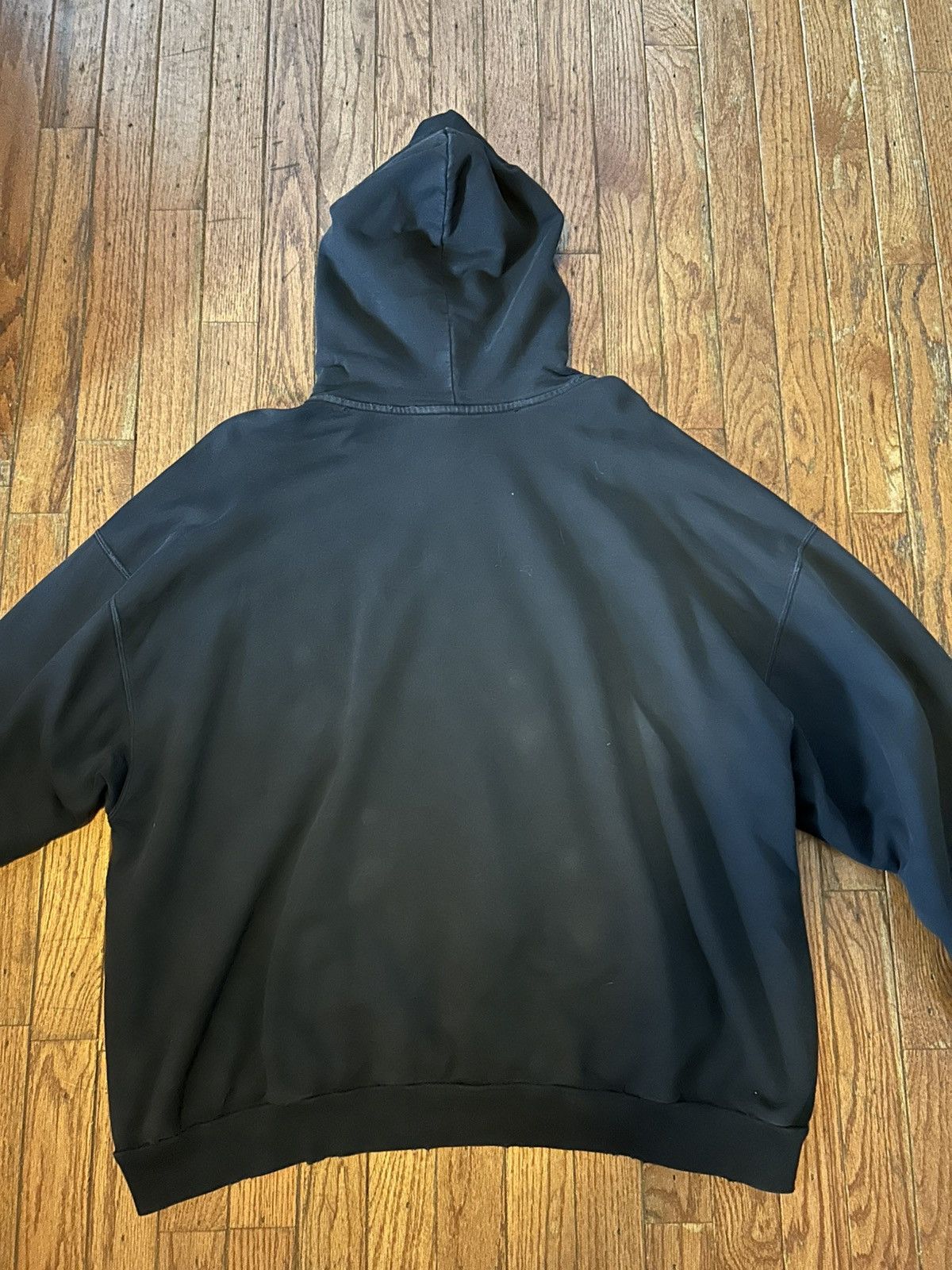 Balenciaga Balenciaga Est. 1917 Logo Hoodie - Size Large Size US L / EU 52-54 / 3 - 5 Thumbnail