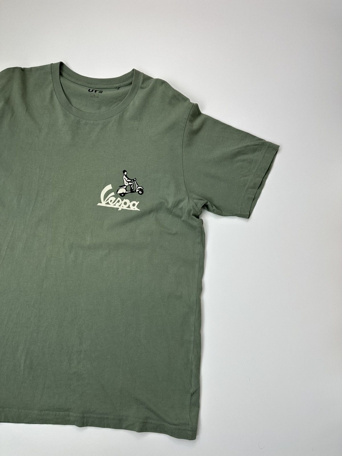 Uniqlo Uniqlo Vespa T-shirt Men's Green Logo Size US L / EU 52-54 / 3 - 3 Thumbnail