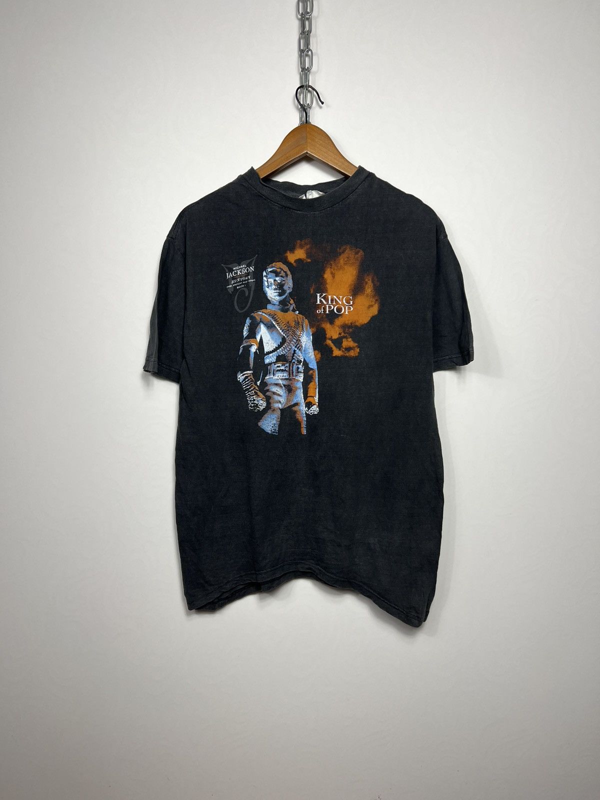 Band Tees Vintage 1994 Michael Jackson King of Pop Present Book 1 Tee Size US M / EU 48-50 / 2 - 1 Thumbnail