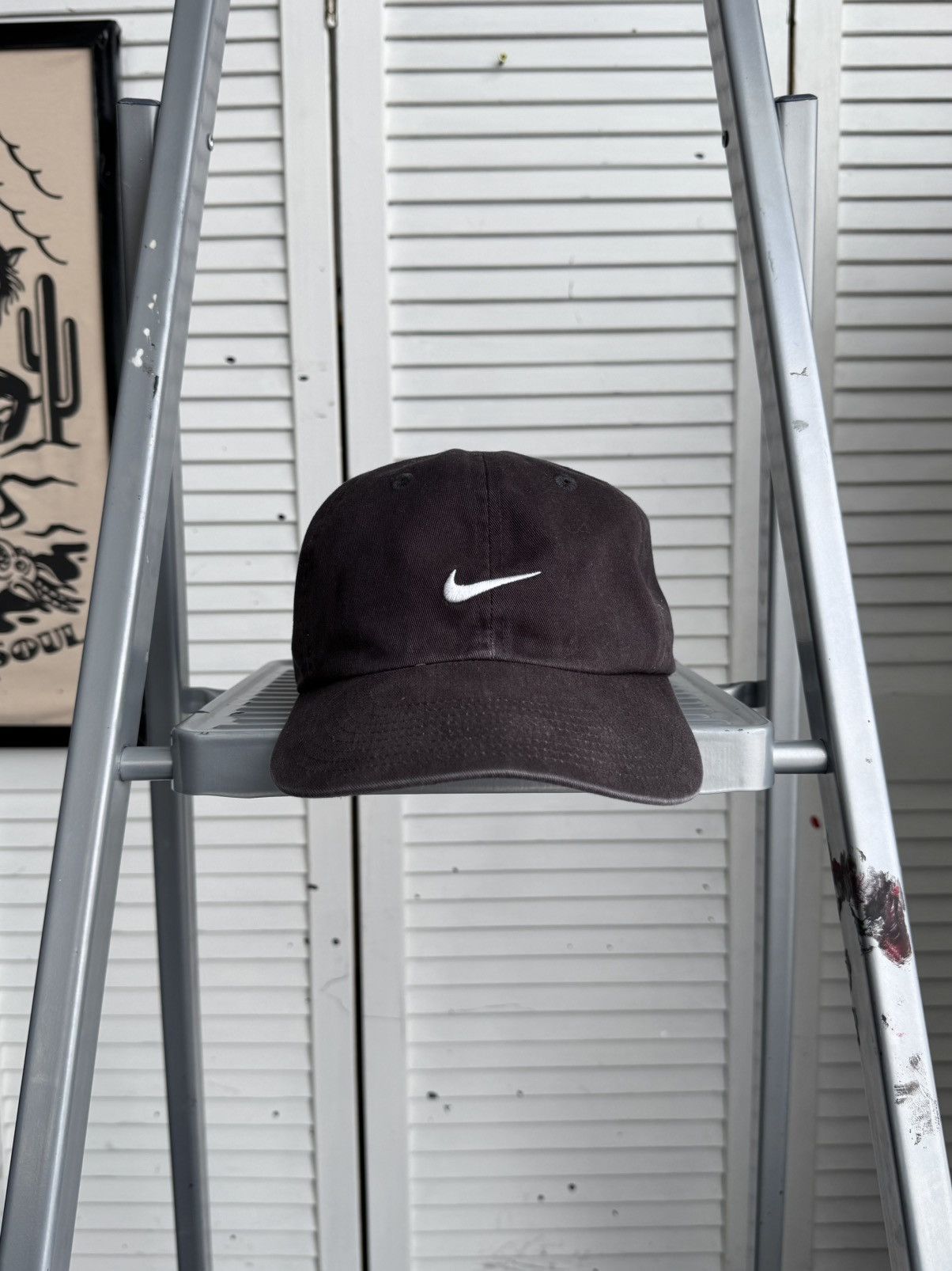 Nike Vintage Nike Faded Black Swoosh Cap Deep Fit Size ONE SIZE - 2 Thumbnail