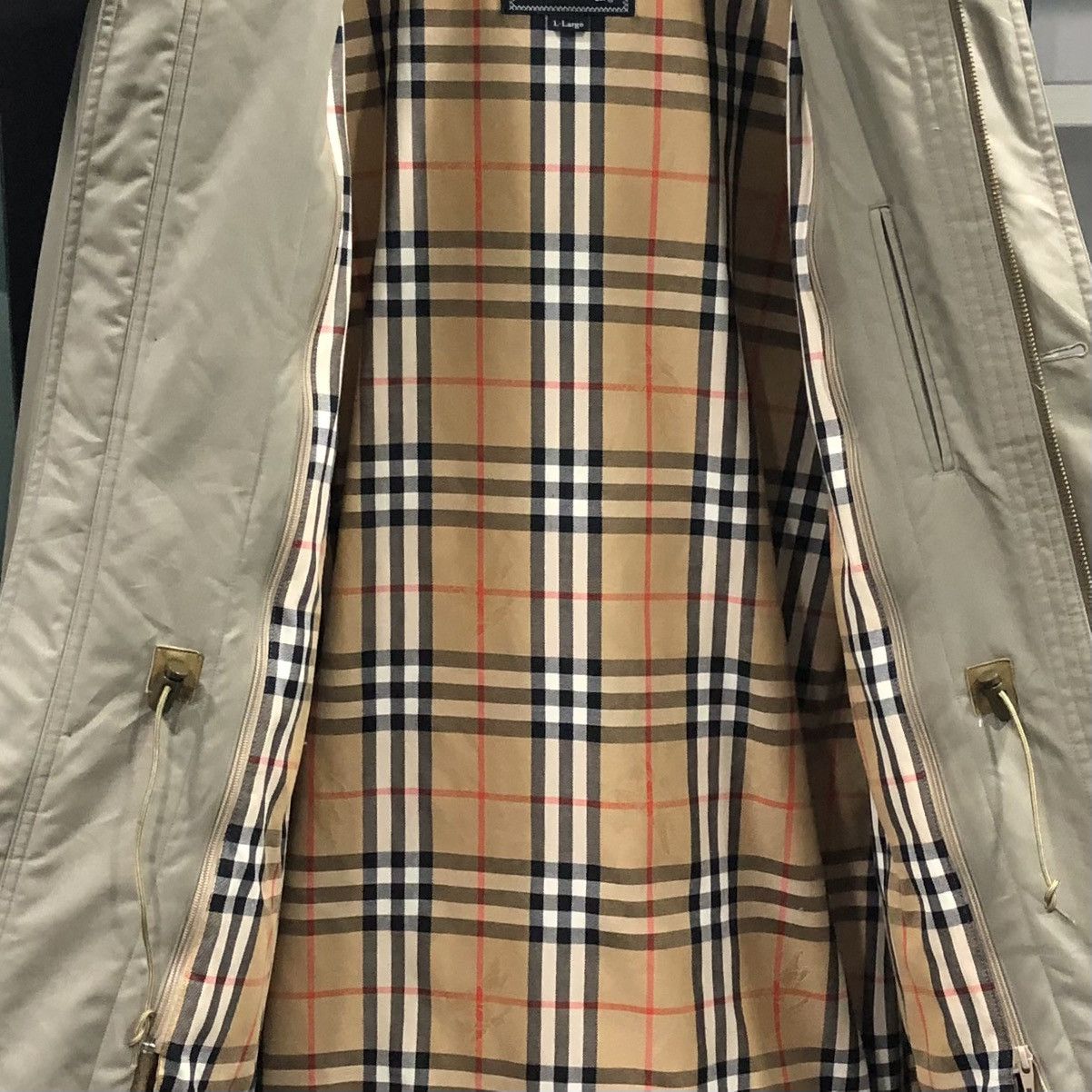 Burberry VTG Burberry London Lined Feathers Novacheck Puffer Jacket Size US L / EU 52-54 / 3 - 6 Thumbnail