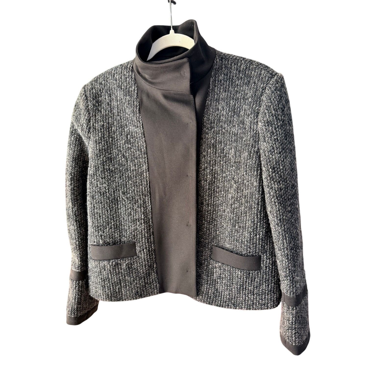Cacharel 0233 Cacharel Grey Wool Boucle Blazer Size 42 / US 10 Size L / US 10 / IT 46 - 1 Thumbnail