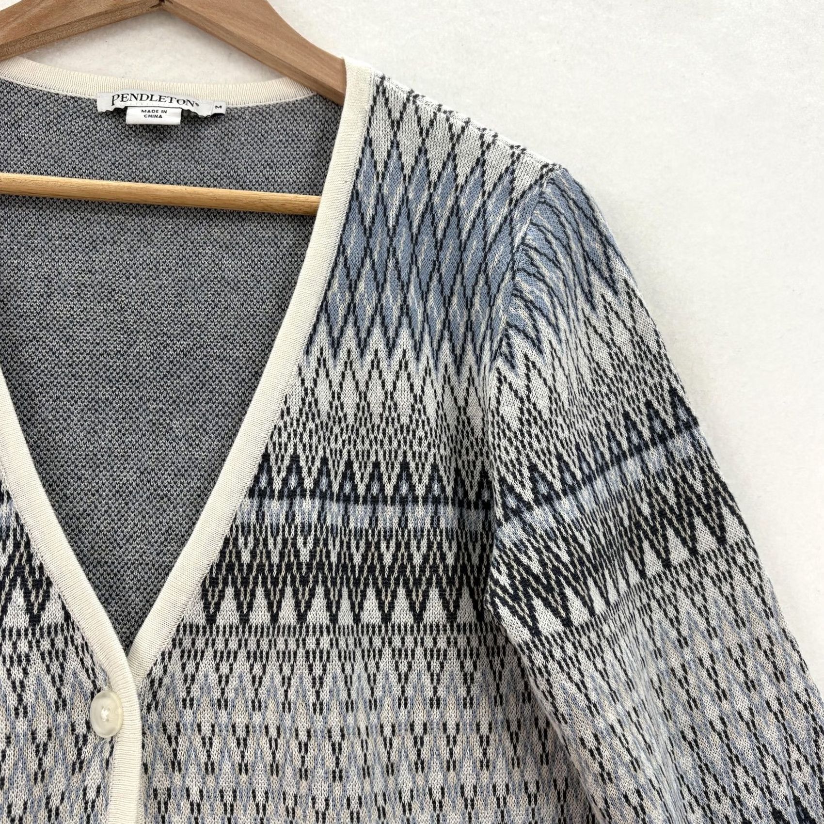Pendleton Pendleton Cardigan Sweater Womens Medium Blue Geometric 3/4 Sleeve Linen Cotton Knit Vest Style Casual Womens Size M / US 6-8 / IT 42-44 - 3 Thumbnail
