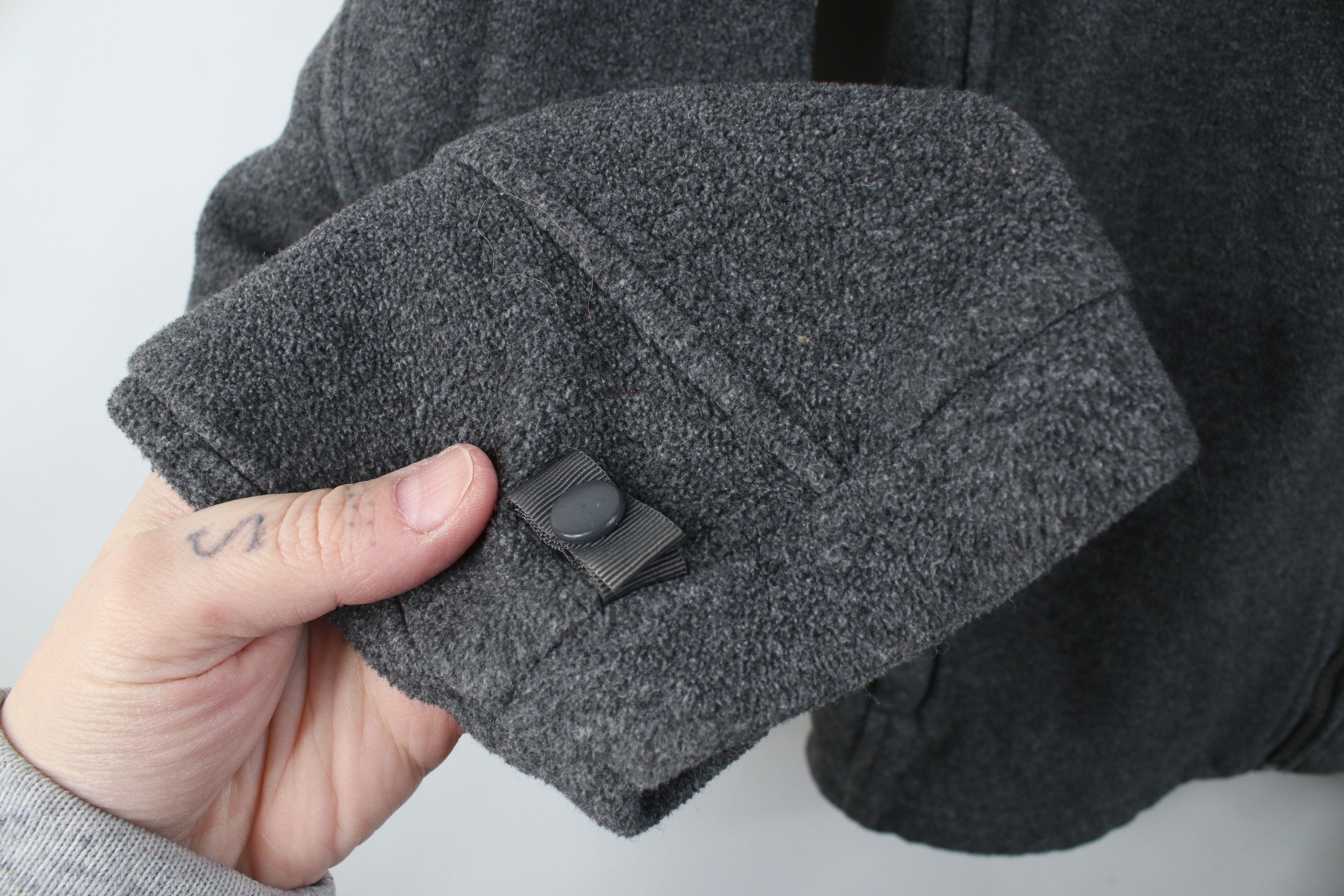 The North Face Vintage The North Face Spell Out Full Zip Fleece Jacket Gray Size US S / EU 44-46 / 1 - 4 Thumbnail