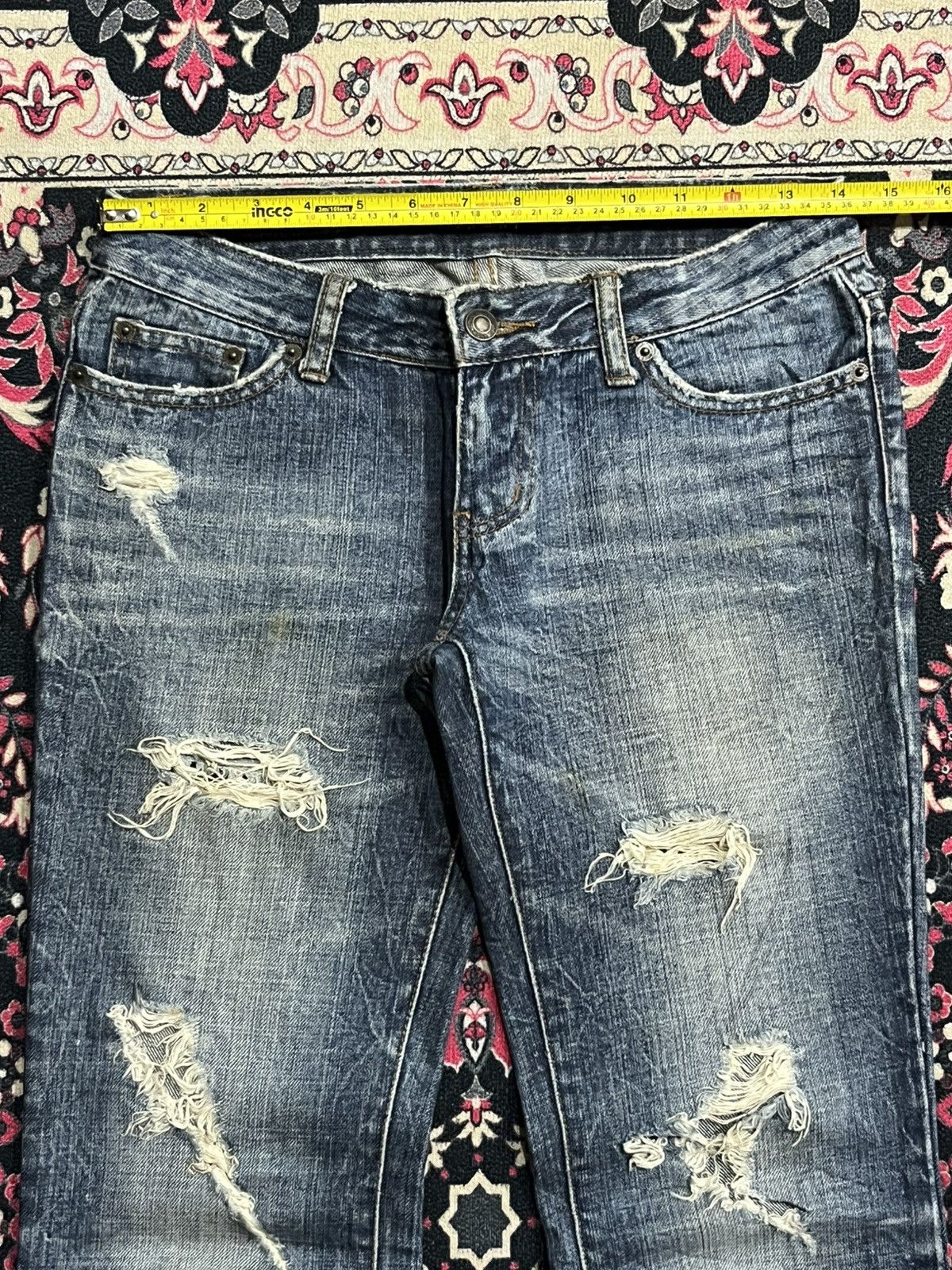 Japanese Brand Japanese Brand Ingni Distressed Blue Washed Flare Jeans Size 28" / US 6 / IT 42 - 11 Thumbnail