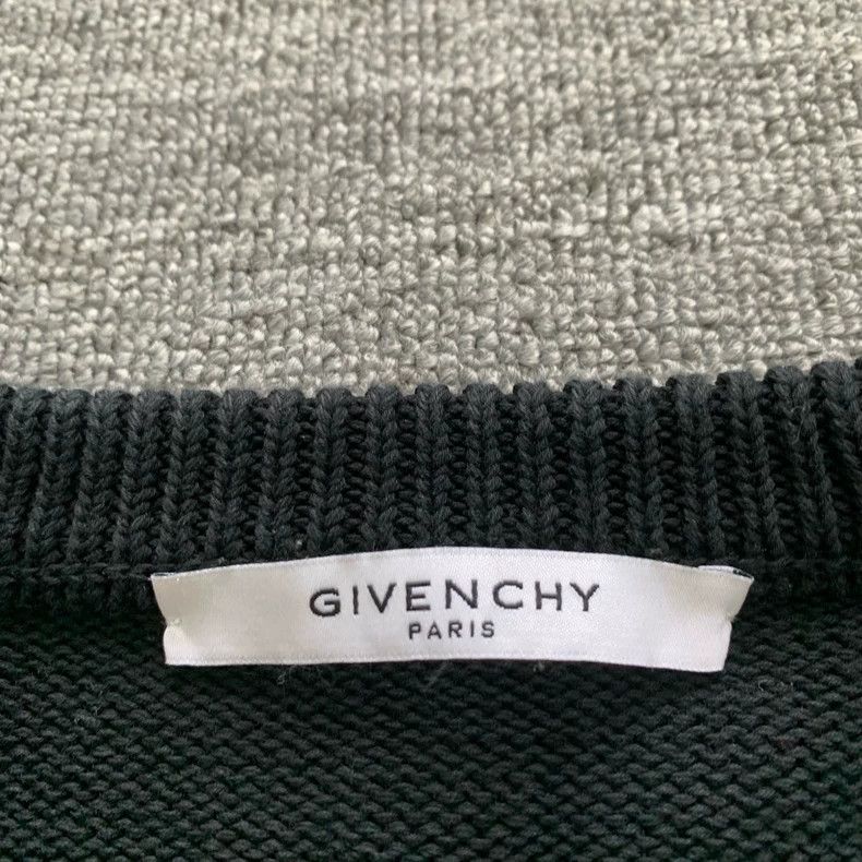 Givenchy Givenchy Black sweater with large logo on chest / Size XL Size US XL / EU 56 / 4 - 6 Thumbnail