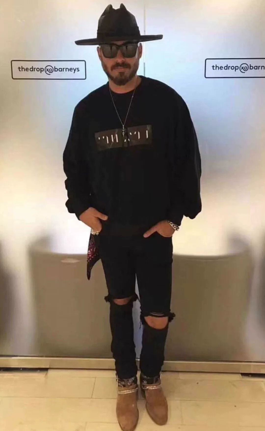 Amiri amiri black ripped skinny jeans size 32 Size US 32 / EU 48 - 6 Thumbnail