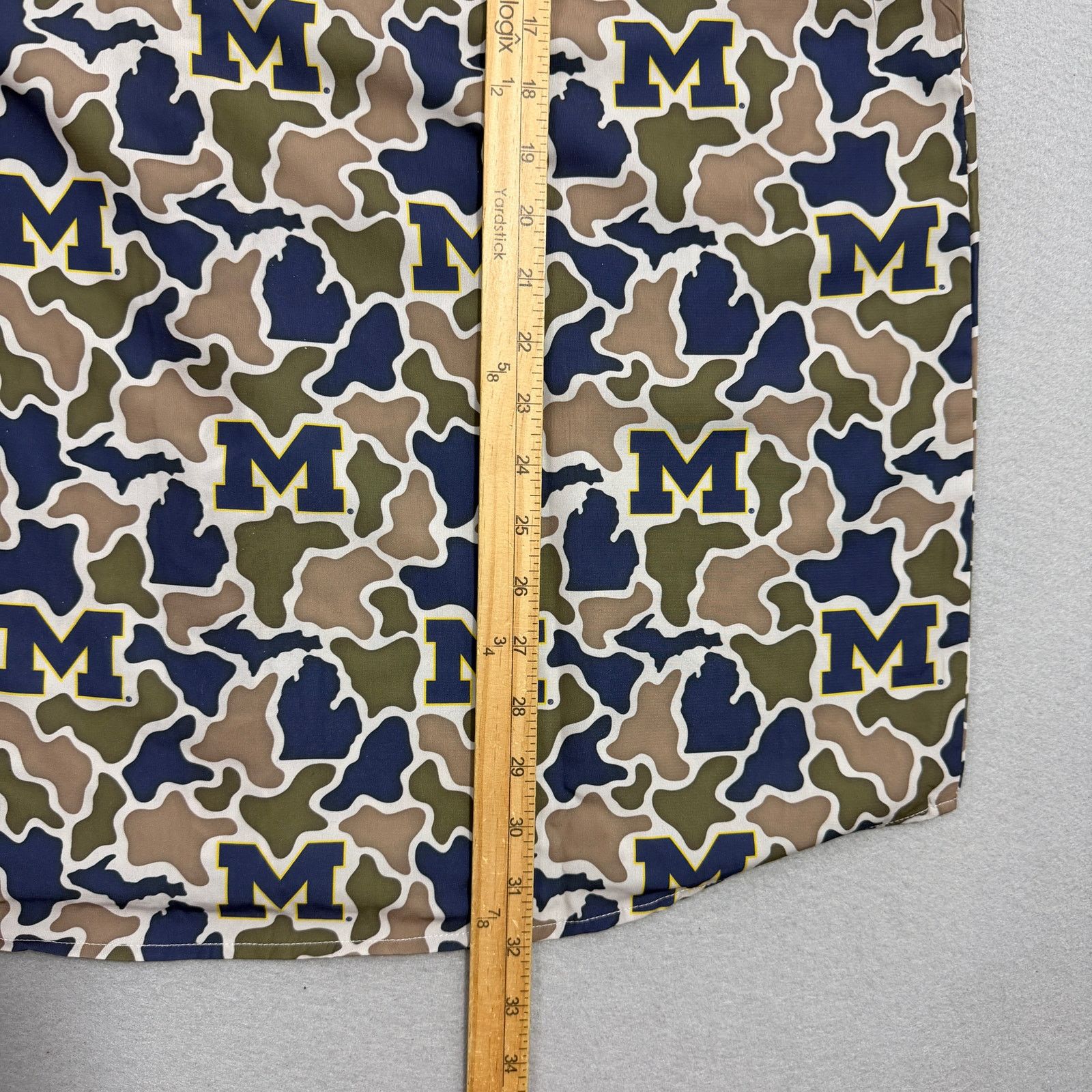 Vintage Amigo Provisions Michigan Wolverines Camo Shirt Men's XL NEW Size US XL / EU 56 / 4 - 11 Thumbnail