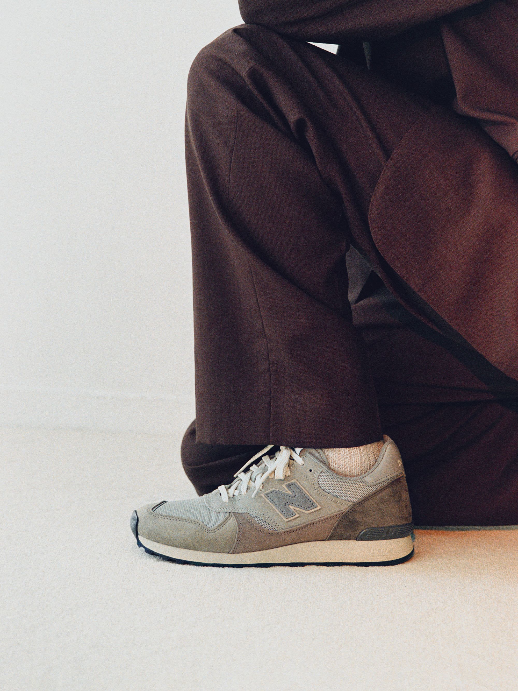 Auralee US 11 New Balance 475 London Fog Taupe Grey Size US 11 / EU 44 - 4 Thumbnail