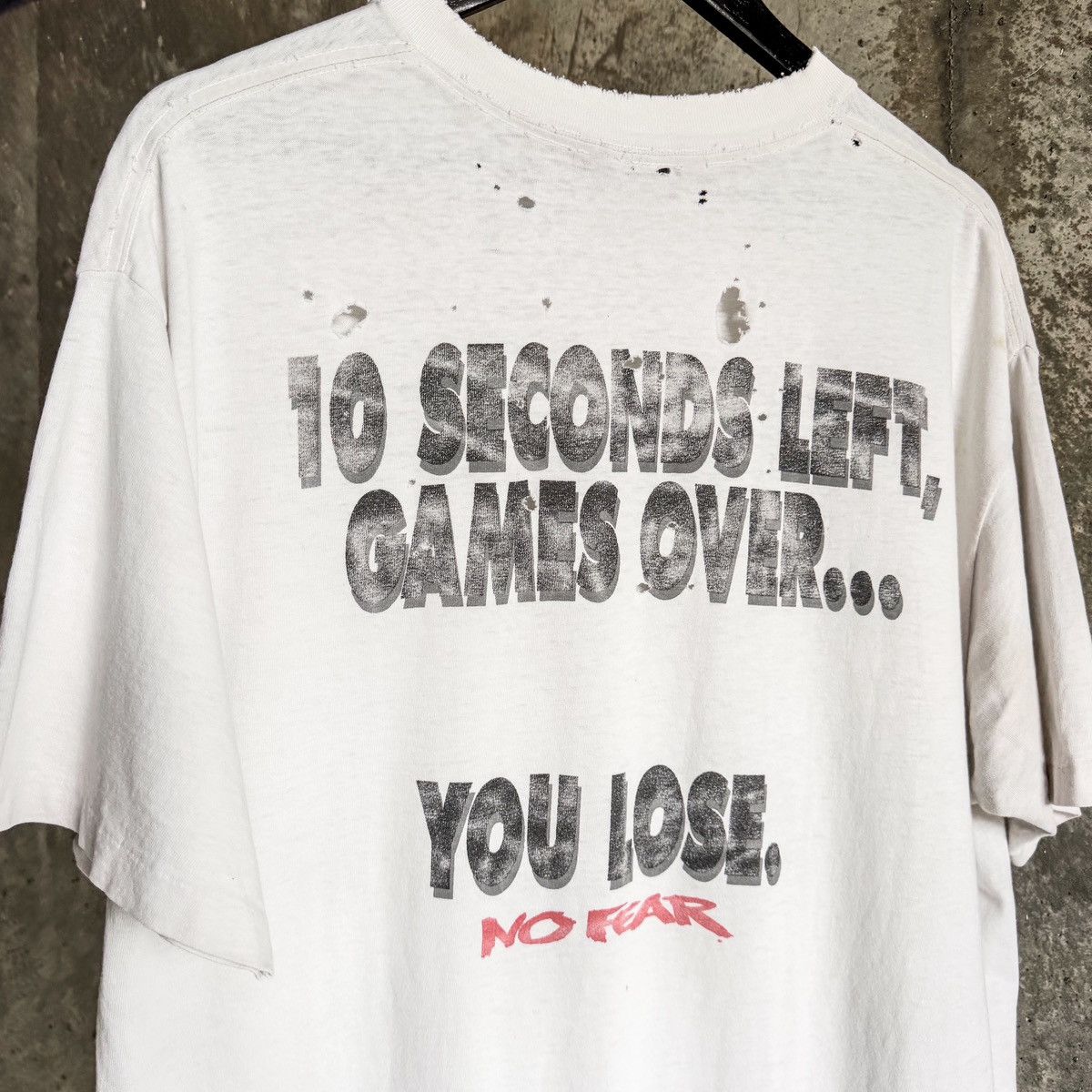 Vintage 90’s Vintage NO FEAR “10 Seconds” T Shirt Size US XL / EU 56 / 4 - 1 Thumbnail