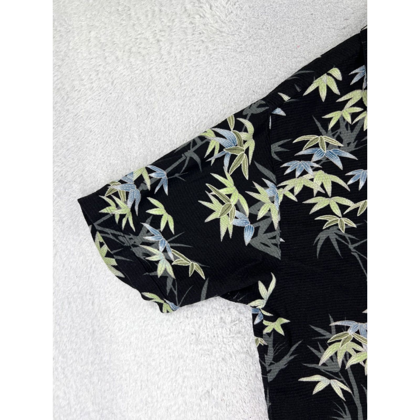 Vintage VINTAGE Original Island Sport Shirt Mens XL Black Bamboo 100% Rayon Floral Hawaii Aloha Button-Up Short Sleeve Casual Dressy Size US XL / EU 56 / 4 - 3 Thumbnail