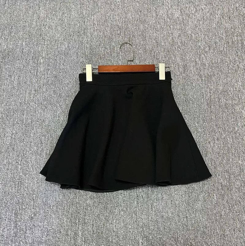 Miu Miu Miu Miu Black Wool Summer Skirt for Women 0089 Size 23" - 1 Thumbnail