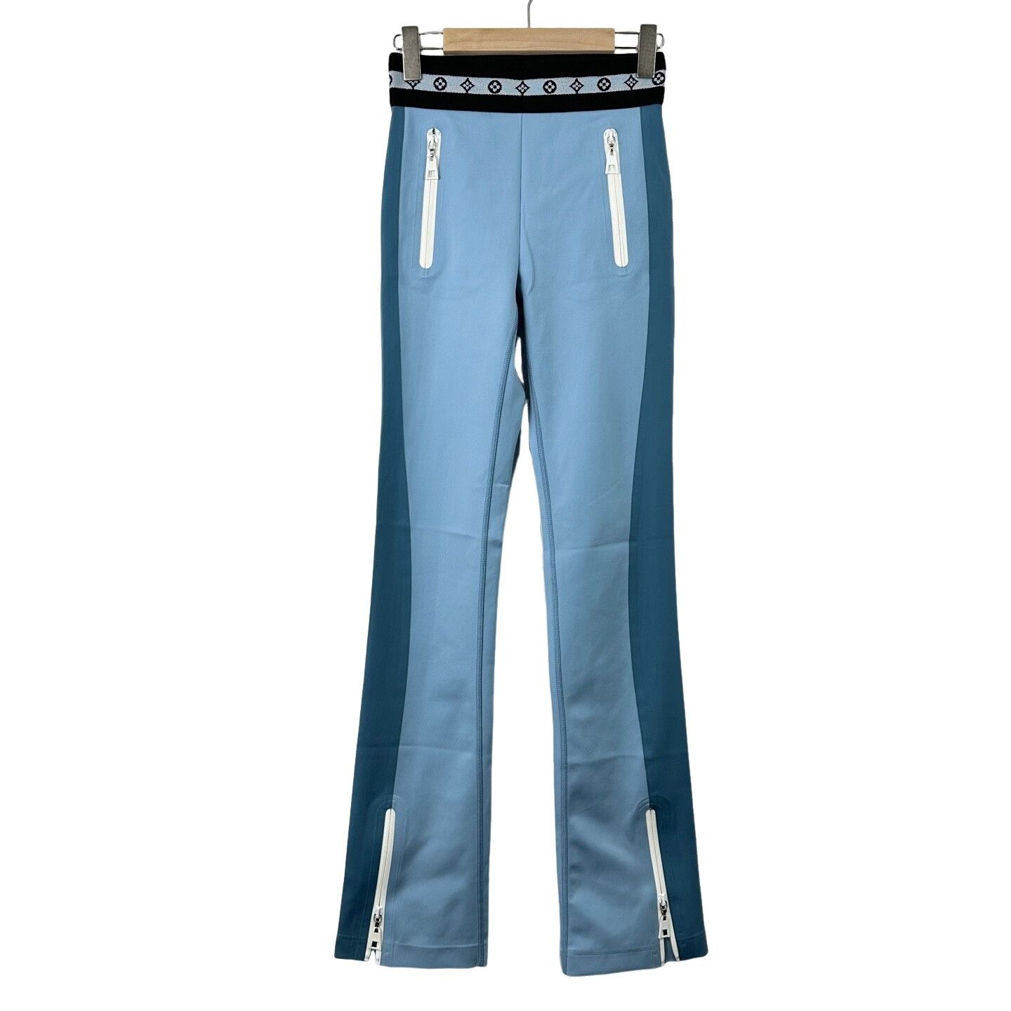 Louis Vuitton Louis Vuitton Two-Tone Monogram Yoga Leggings 36 Size 26" / US 2 / IT 38 - 1 Thumbnail