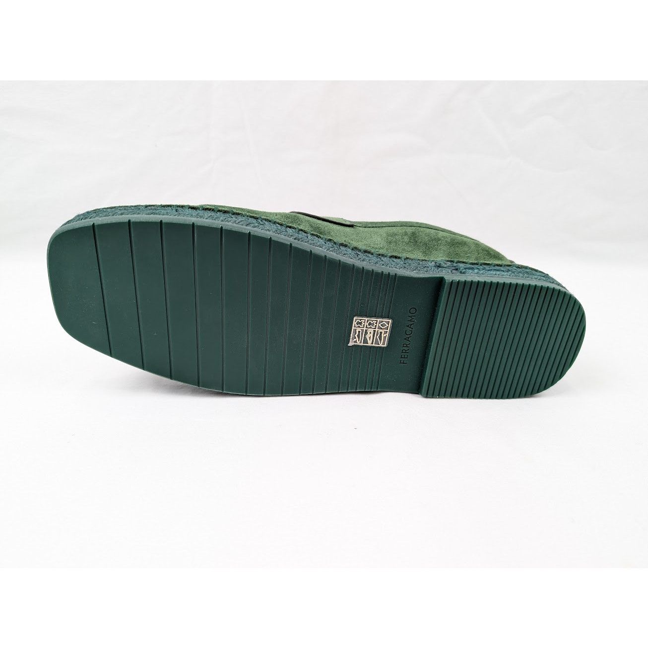 Salvatore Ferragamo o1rshd1 Suede Calf Desco Loafers in Forest Green Size US 9 / EU 42 - 9 Thumbnail