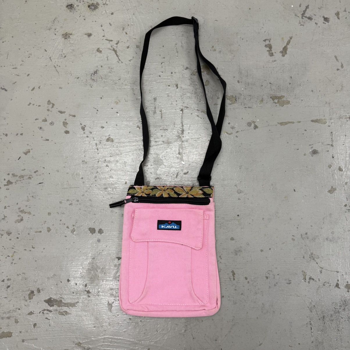 KAVU × Vintage Kavu Sling Bag Size ONE SIZE - 1 Thumbnail