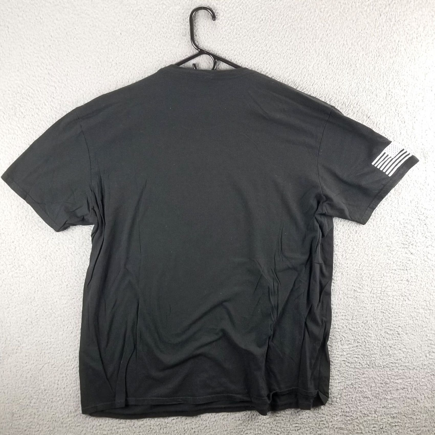 Gildan Gildan Mens XL Black T-Shirt When Guns are Outlawed Will be an Outlaw USA Shirt XL Black Mens Tee Shirt Upgrade Vintage? No issue Size US XL / EU 56 / 4 - 7 Thumbnail