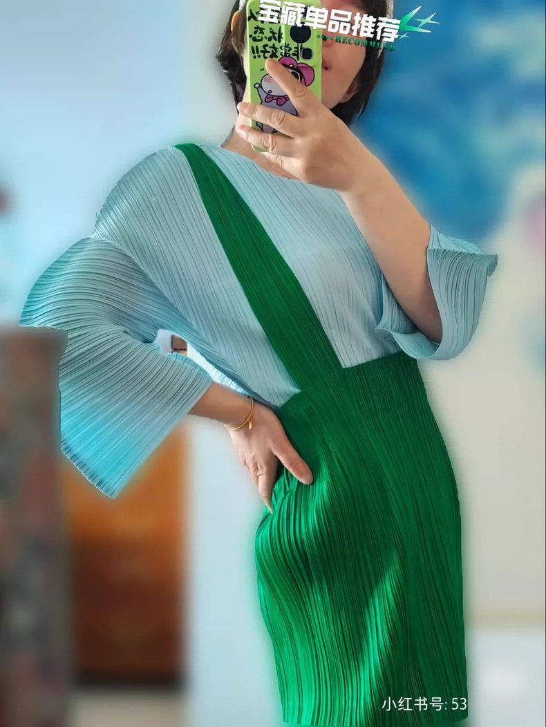 Issey Miyake Issey Miyake size:3 Green pleated dress Size S / US 4 / IT 40 - 9 Thumbnail