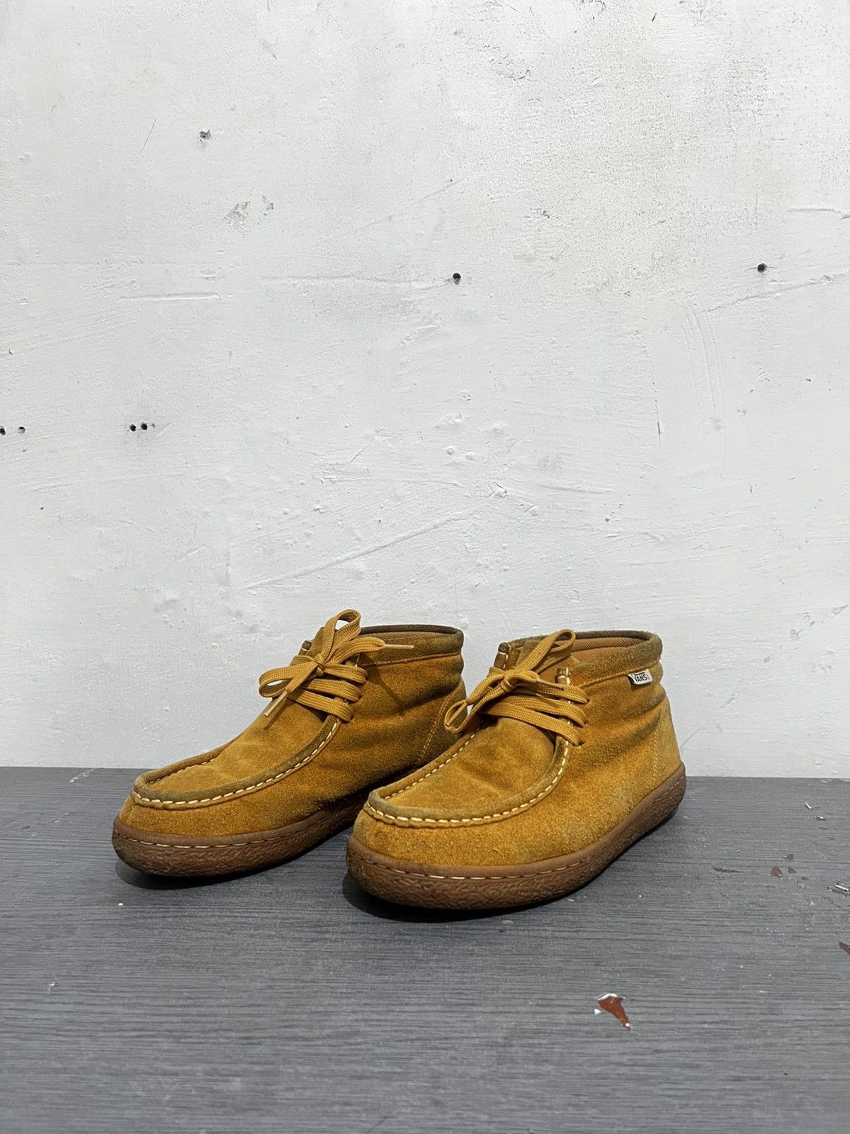 Vans Vans Carver Seude High Size US 8 / EU 41 - 1 Thumbnail