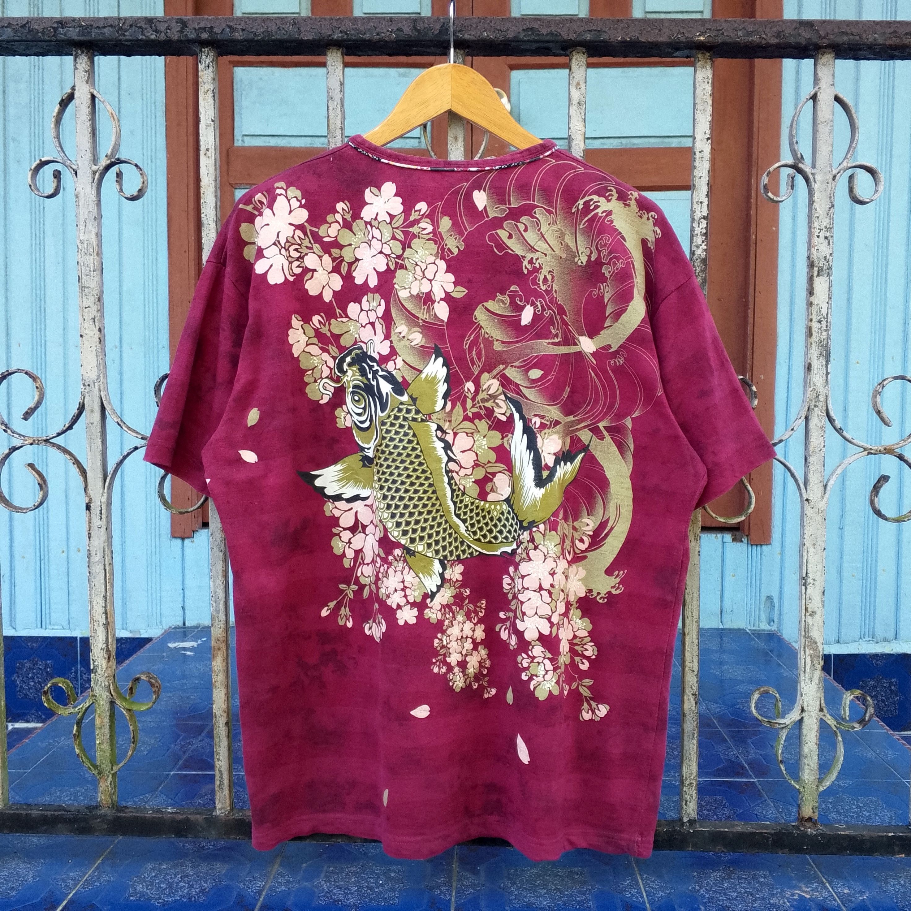 Japanese Brand Vintage Bullet Noise Japanese Sukajan Koi Fish Tee Size US XL / EU 56 / 4 - 1 Thumbnail