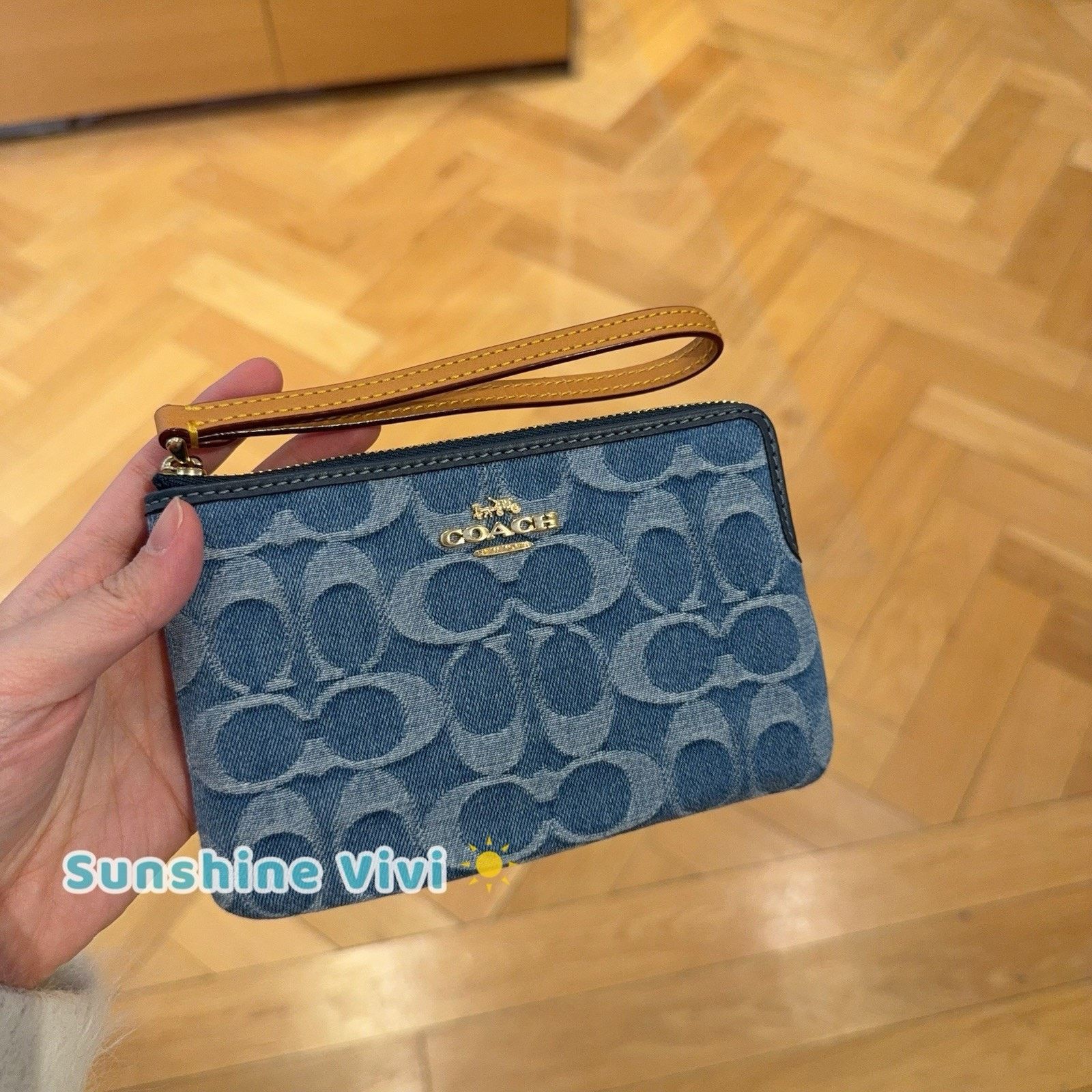 Coach NWT Coach Corner Zip Wristlet Signature CDF26 denim/INDIGO Size ONE SIZE - 2 Thumbnail