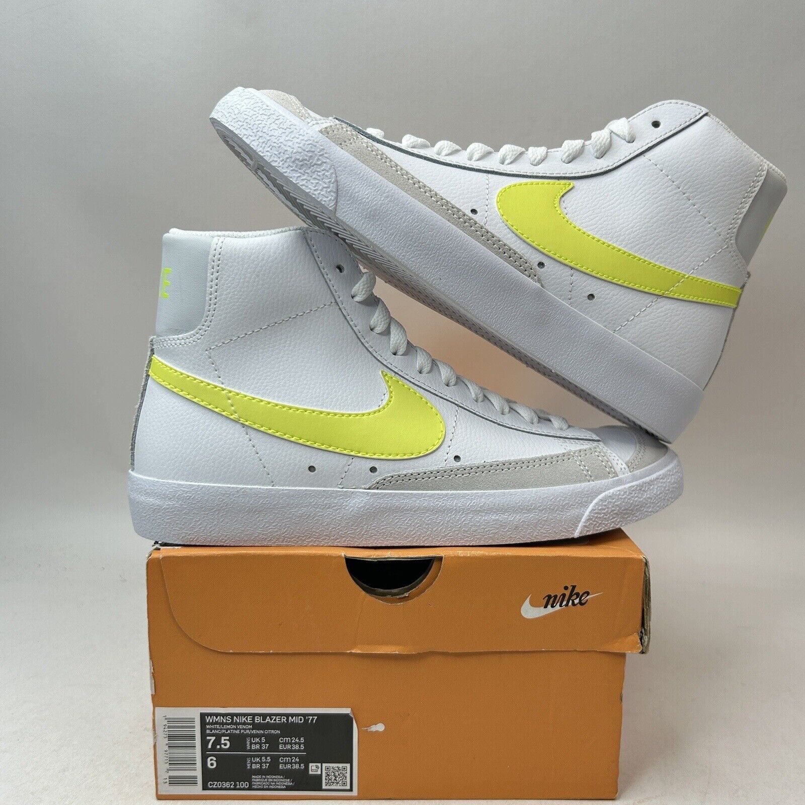 Nike Nike Blazer Mid '77 WMNS “White Lemon Venom” 2024 Size US 7.5 / IT 37.5 - 1 Thumbnail