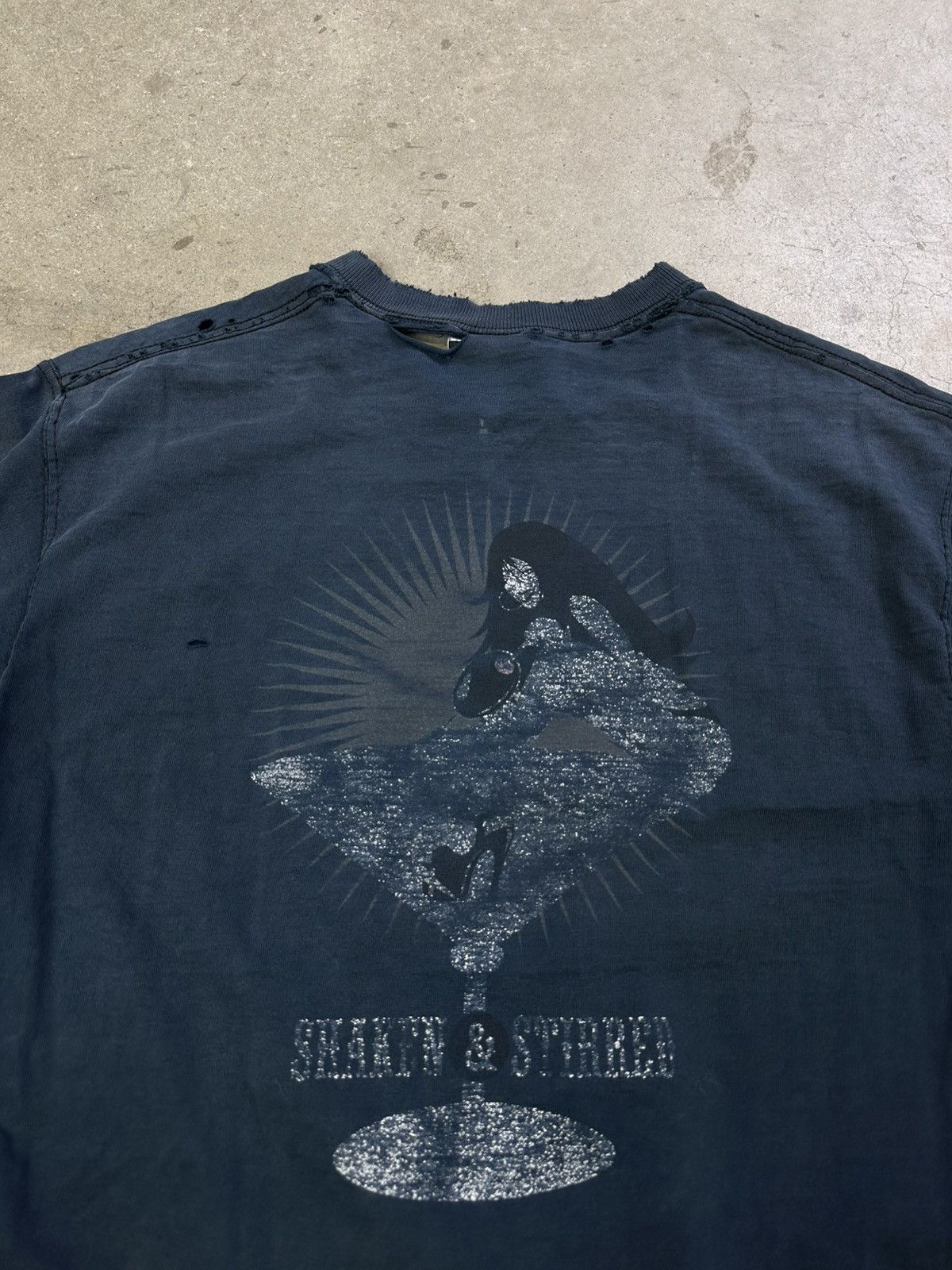 No Fear × Vintage Vintage No Fear Shaken & Stirred Thrashed Tee Medium Size US M / EU 48-50 / 2 - 4 Thumbnail