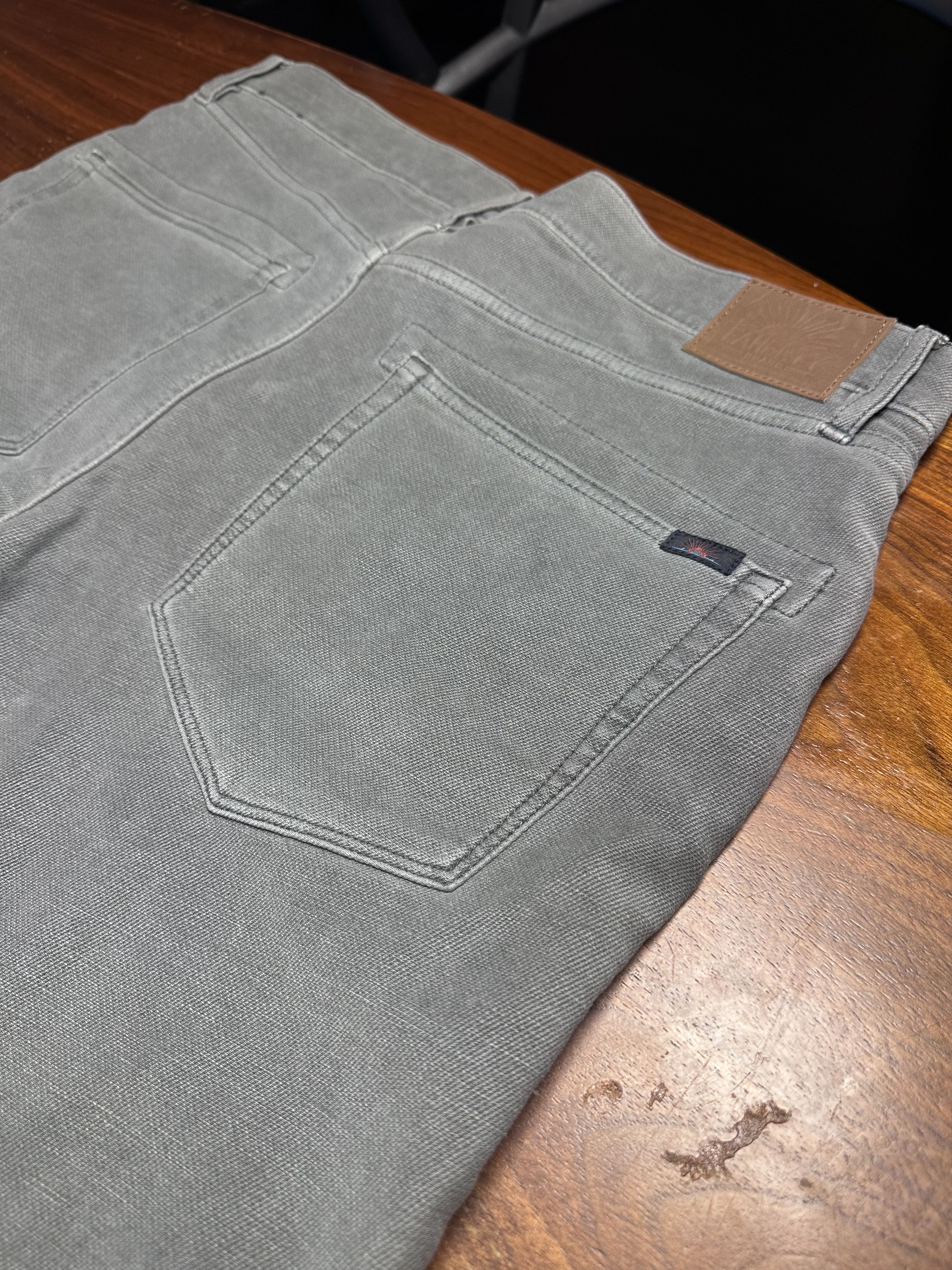 Faherty Faherty Brand Stretch Terry 5-Pocket Jean Gray Never Worn Size US 36 / EU 52 - 6 Thumbnail