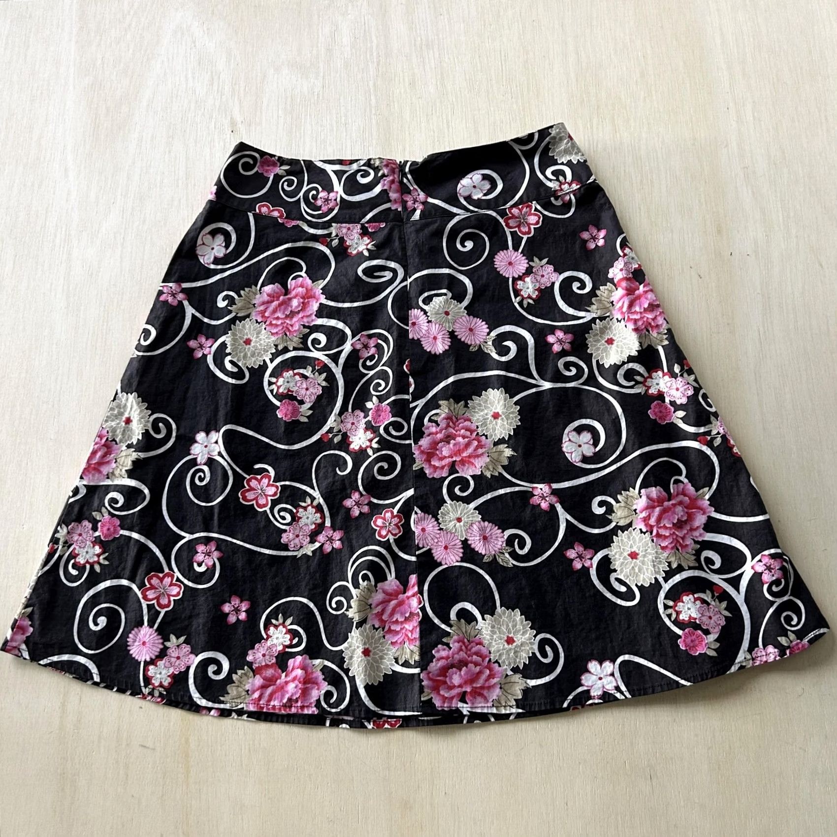 Vintage HeartSoul Skirt Womens M Black Floral Cotton A-Line Short Lightweight Casual Size 32" / US 10 / IT 46 - 3 Thumbnail