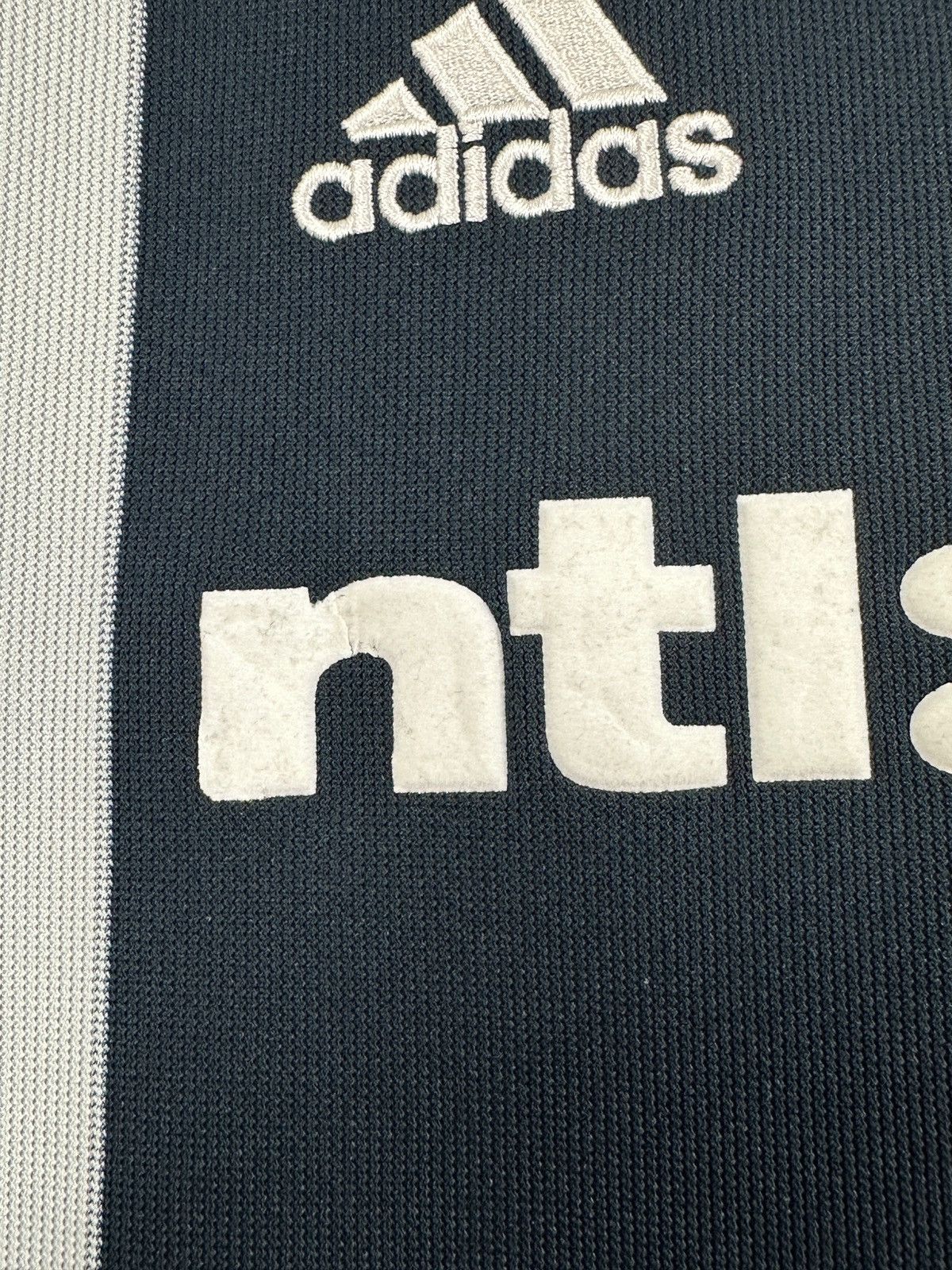 Adidas 2002 Vintage Adidas Newcastle United Away Soccer Jersey Size US L / EU 52-54 / 3 - 11 Thumbnail
