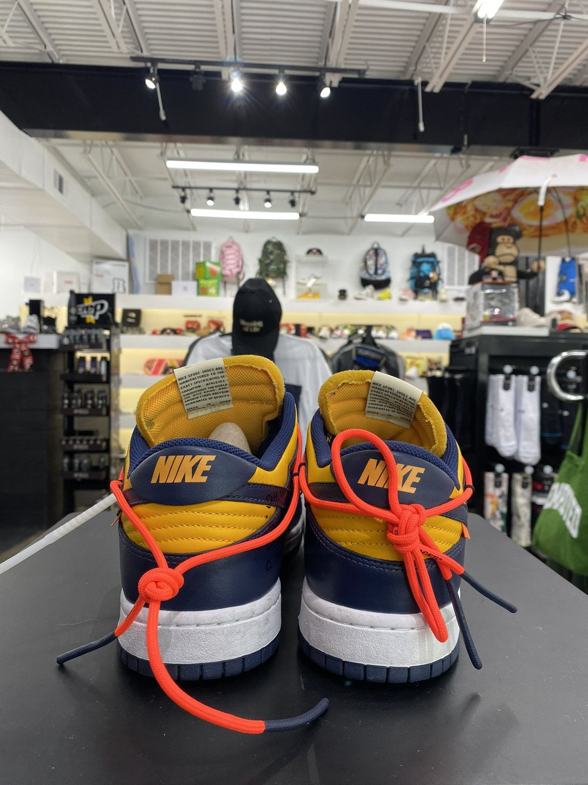 Nike × Off-White Nike Dunk Off White Michigan Sz. 11 Size US 11 / EU 44 - 3 Thumbnail
